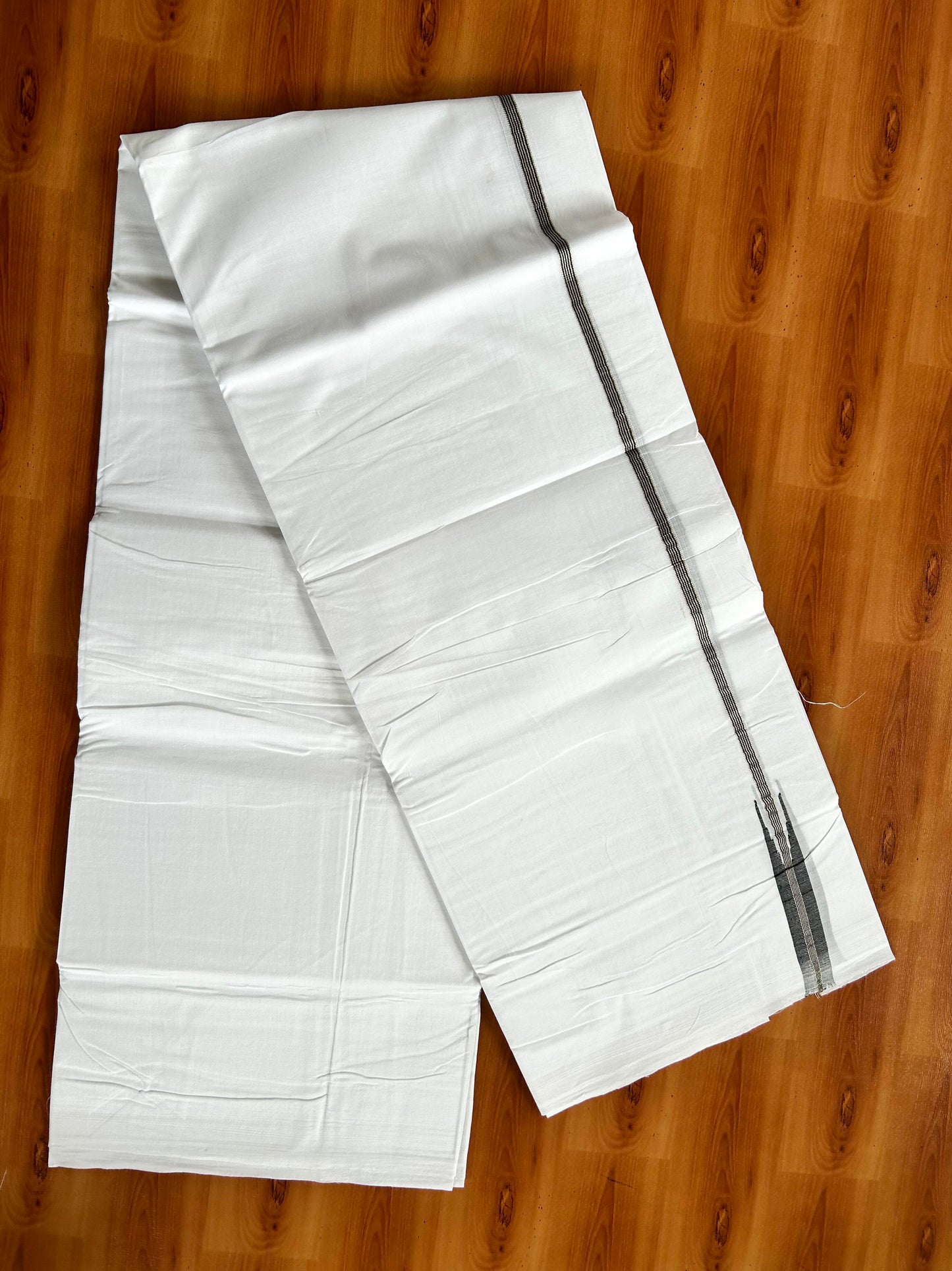 Double  Pure White 25% Discount ! KaithariKada Handloom Unakkupaav  - Kerala Handloom - 100% Pure Cotton - 2/120x80 - 1.5 cm Silver Kasav & Black Stripes Puliyilakkara Chutty 4 mtr (8.5 Muzham) - 23 KK5449 YAR