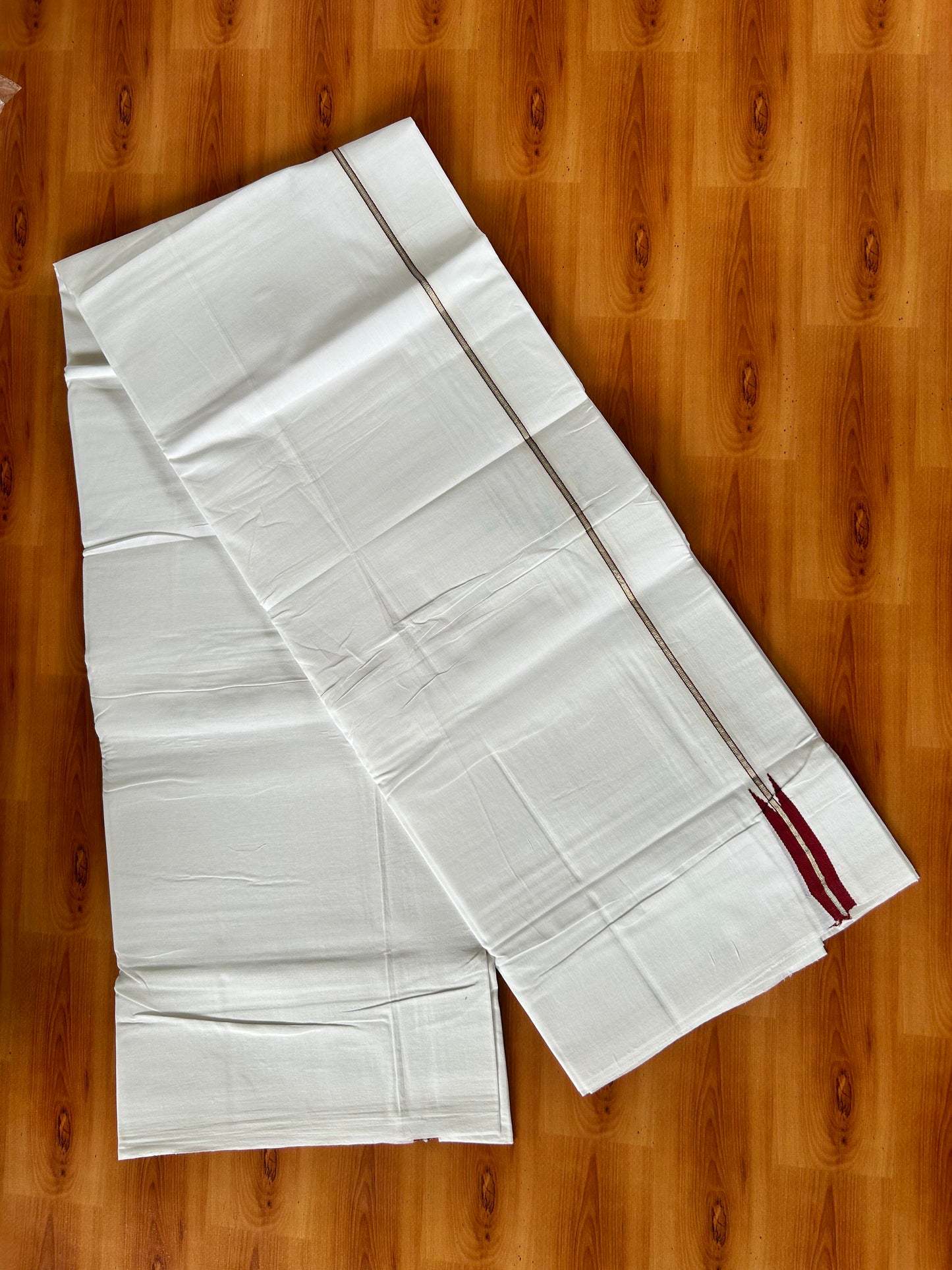 Double  Pure White 25% Discount ! KaithariKada Handloom Unakkupaav  - Kerala Handloom - 100% Pure Cotton - 2/120x80 - 0.3 cm Silver Kasav & Maroon Puliyilakkara Chutty 4 mtr (8.5 Muzham) - 24 KK5449 YAR