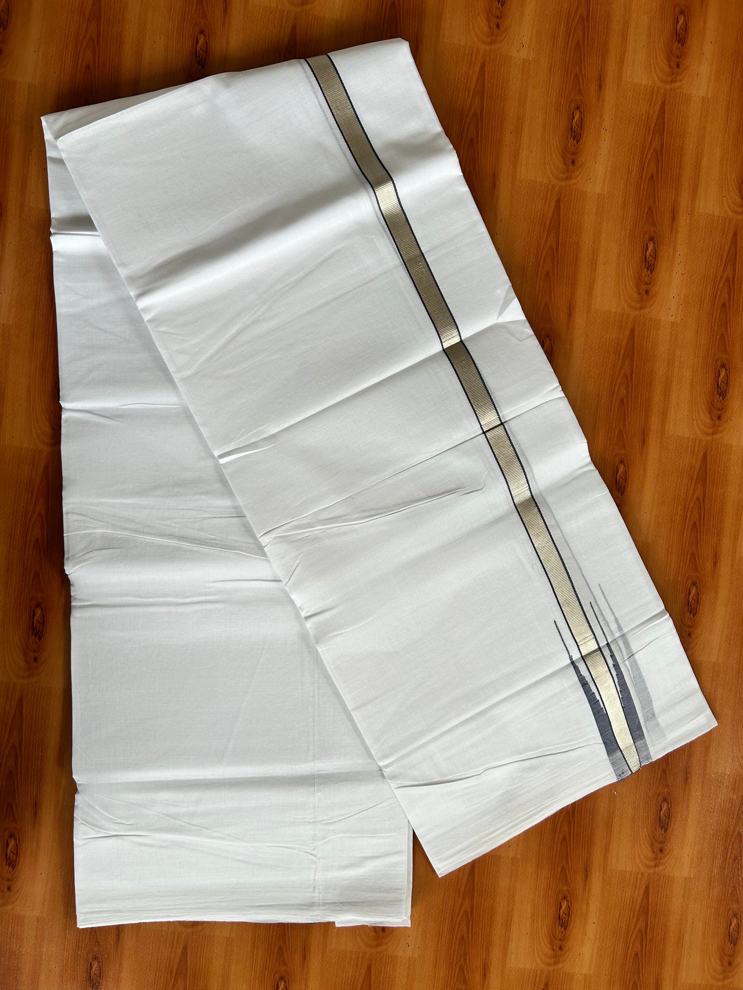 Double  Pure White 25% Discount ! KaithariKada Handloom Unakkupaav  - Kerala Handloom - 100% Pure Cotton - 2/120x80 - 1.5 cm Silver Kasav & Navy Blue Stripes Puliyilakkara Chutty 4 mtr (8.5 Muzham) - 22 KK5449 YAR