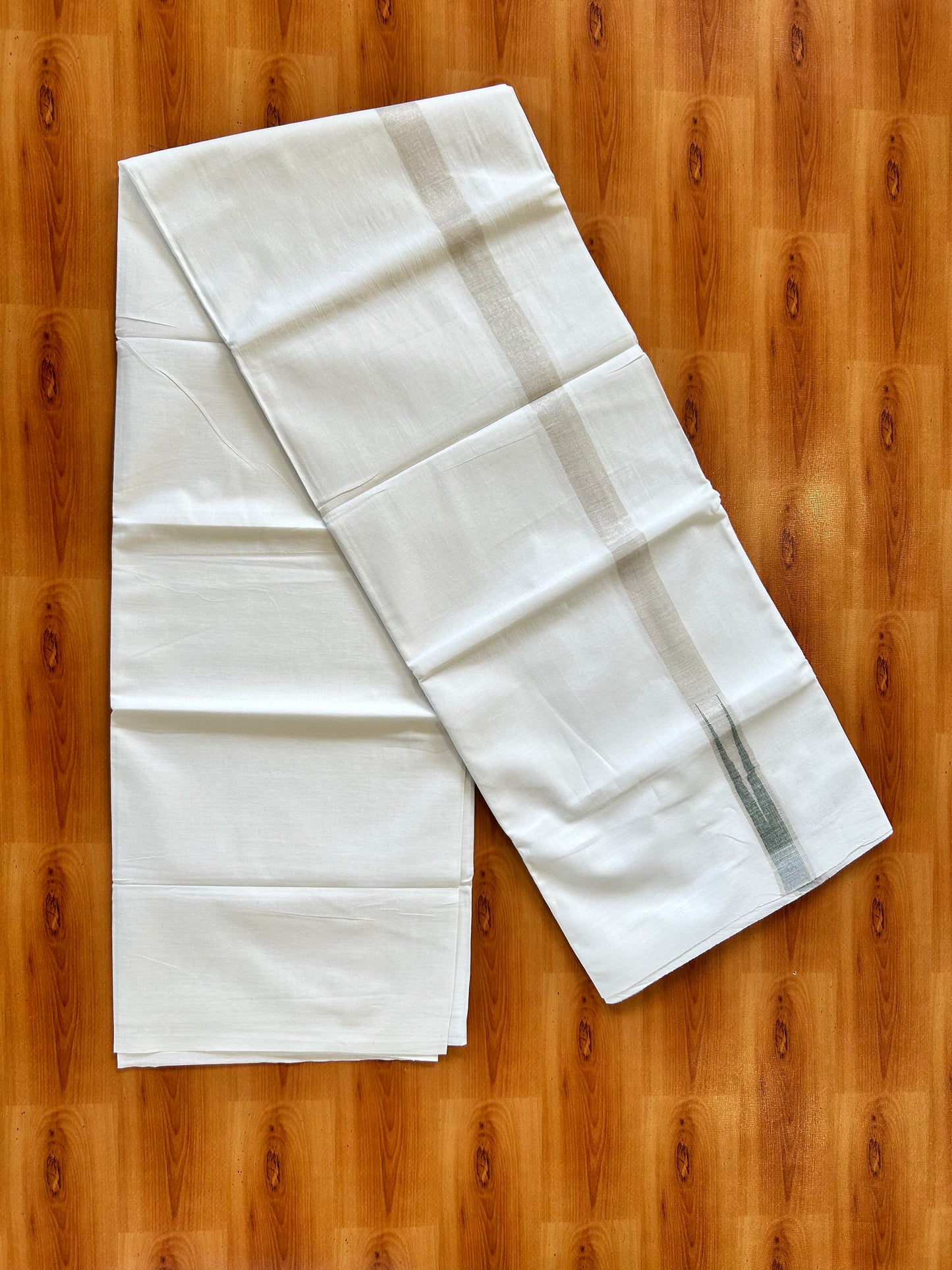 Pure White Double Mundu/Dhoti - 20% Discount ! Kaitharikada Balaramapuram 100% Cotton - 100x80 - 1 inch Puliyilakkara Silver Kasav & Dark Green Chutty Kara 3.90 mtr (8 muzham) - 26 KK5446 VAS