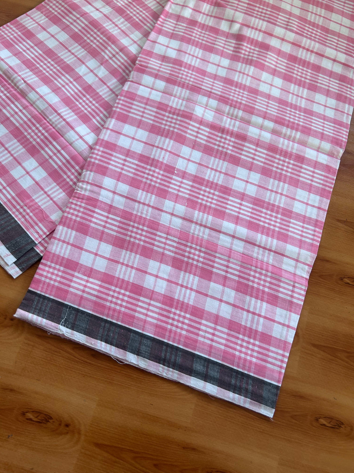 Kerala Handloom - Signature Kaitharikada - 100% Pure Cotton - 2/60sX40s Twisted Thread - Handloom Single Mundu/Dhoti - Pink & White Check Body  - 2 mtr - 61 KK8080 KAL