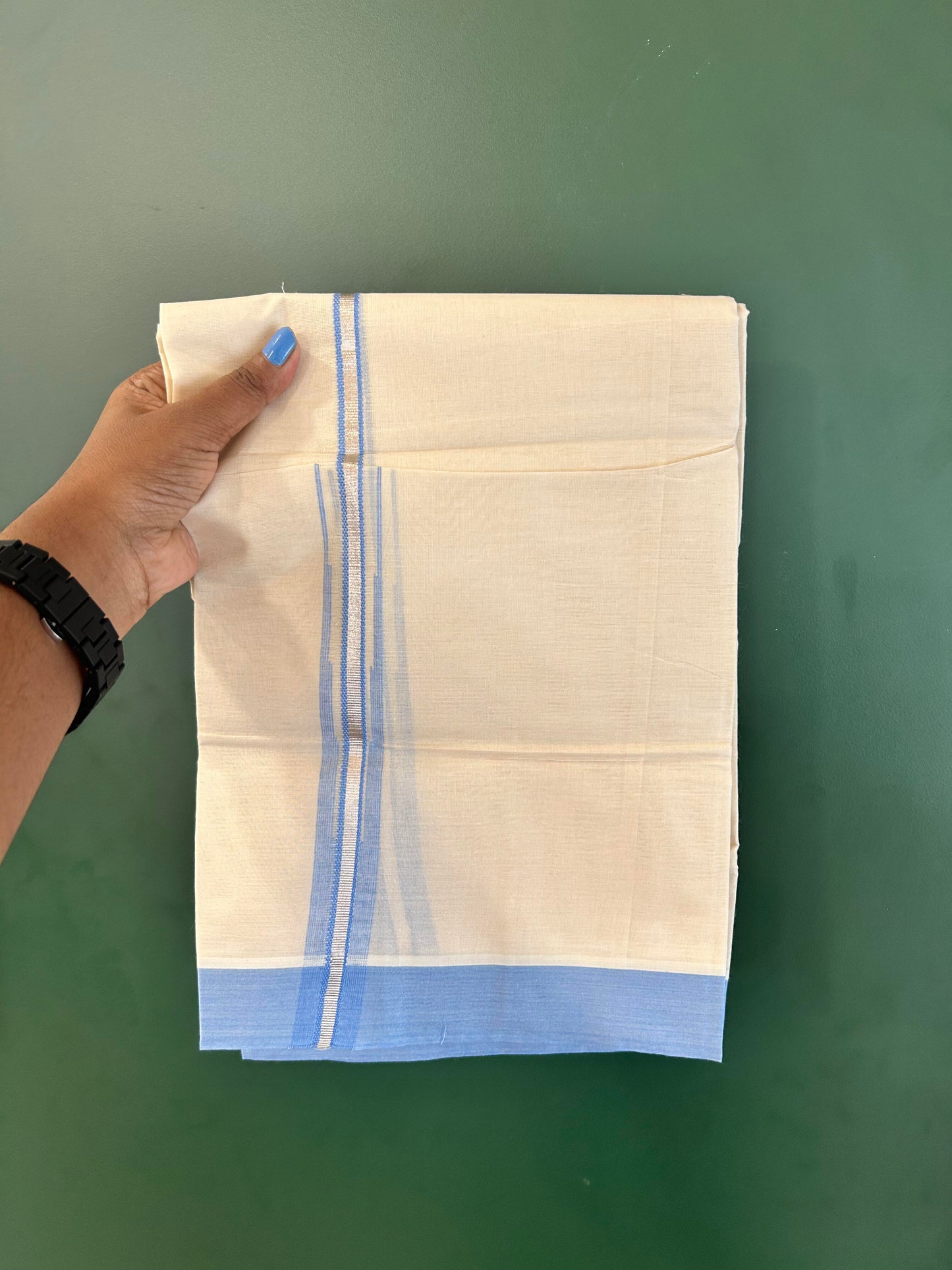 Off White Double (Unbleached) Mundu/Dhoti - 20% Discount! KaithariKada Balaramapuram 100% Cotton -100x80 - 1 inch Silver Kasav & Blue Puliyilakkara Chutty Kara 4 mtr (8.5 Muzham) - 50 KK5440 VIN
