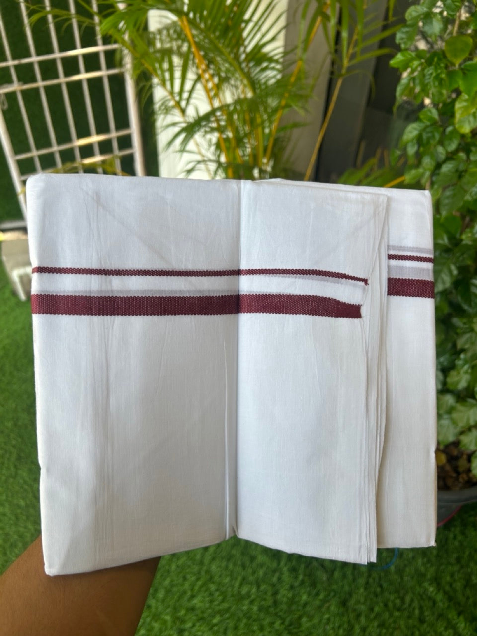 20% DISCOUNT!! KaithariKada Balaramapuram 100% Cotton PURE WHITE DOUBLE Mundu/Dhoti - 100x80 - 0.5 inch Maroon Design Kara - 27KK5174THI
