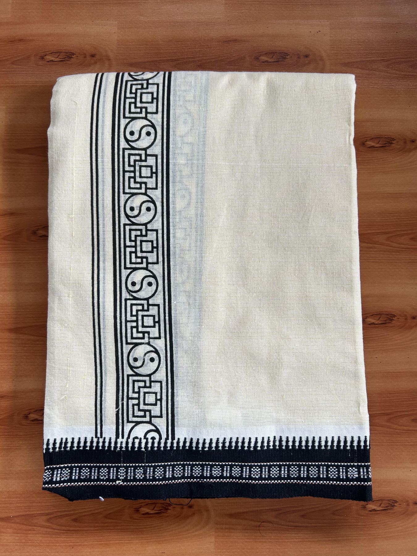 Kaitharikada - Single Kaily / Lungi -Mixed Cotton - 40s twisted - 2 inch Black Design Printed Kuppadam Kara With Light Yellow Colour Body (2 meter / 4 muzham) - 8 KK8056 AST