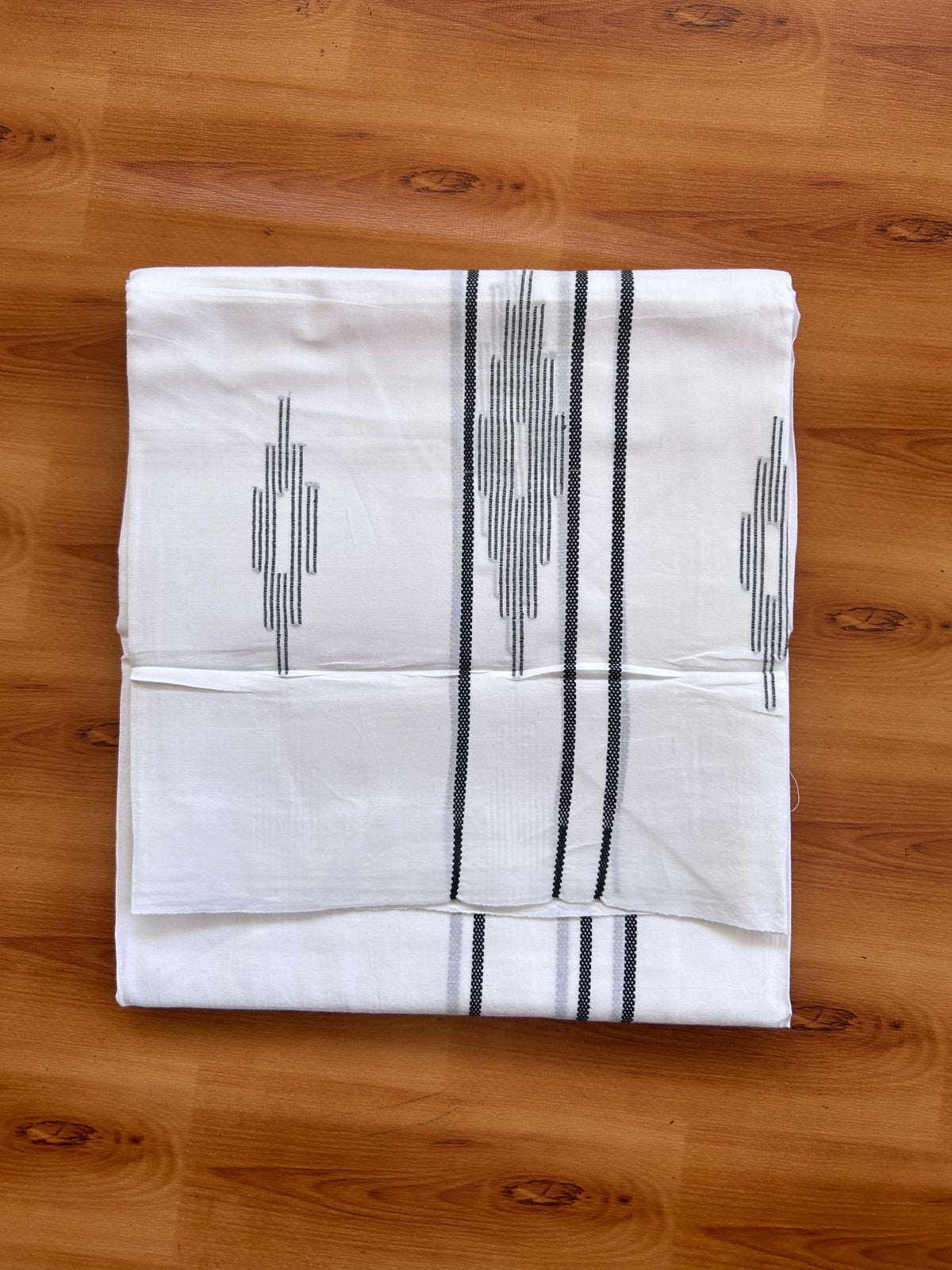 Pure White Double Mundu/Dothi - 20% Discount ! Kaitharikada Balaramapuram 100% Cotton - 100x80 - Navy Blue Stripes Jacquard Design Kara 3.80 mtr (8 muzham) - 12 KK5516 THI