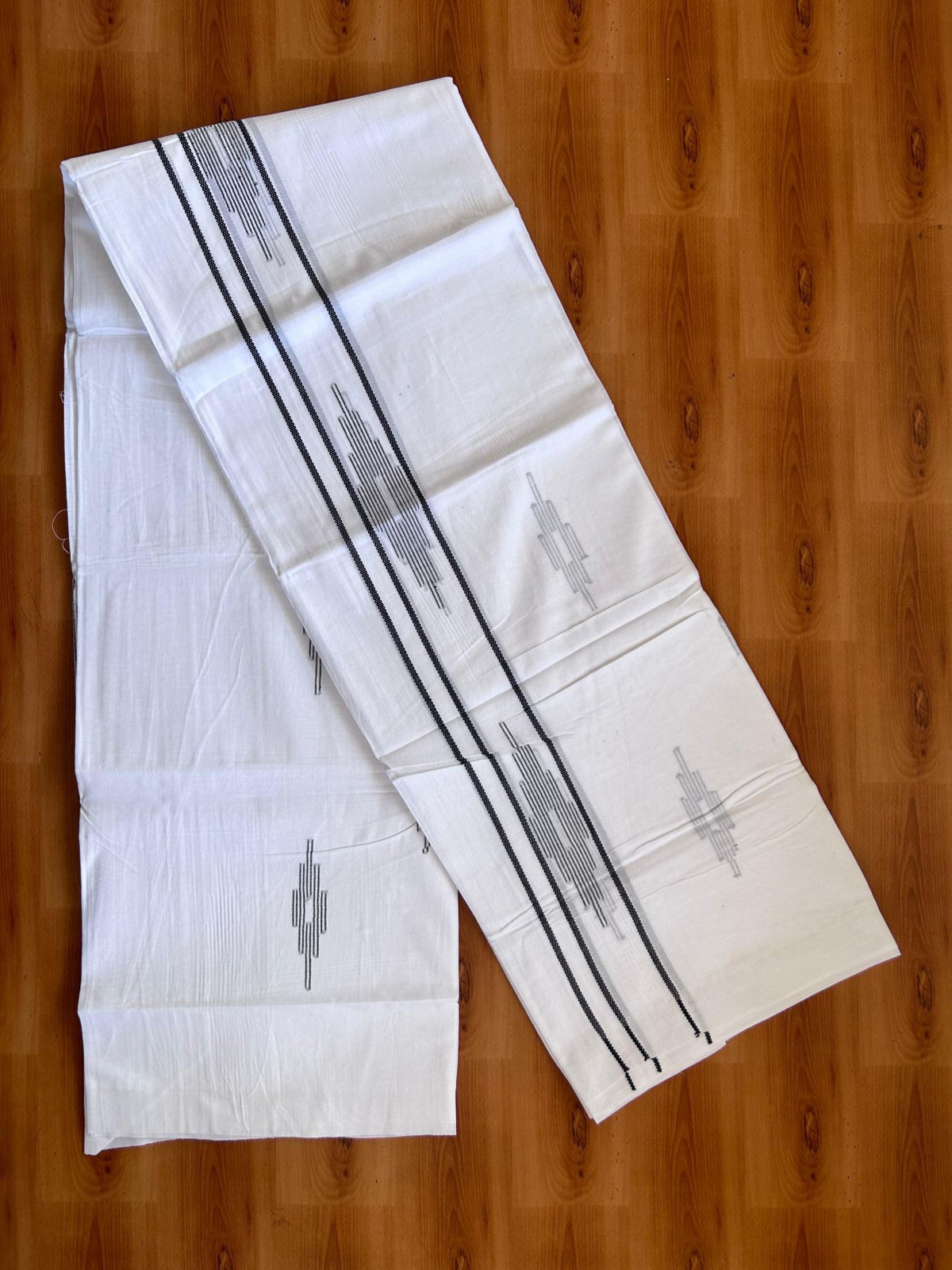 Pure White Double Mundu/Dothi - 20% Discount ! Kaitharikada Balaramapuram 100% Cotton - 100x80 - Navy Blue Stripes Jacquard Design Kara 3.80 mtr (8 muzham) - 12 KK5516 THI