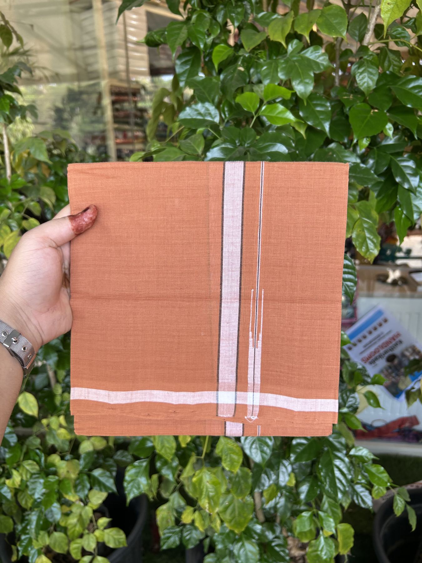 Kerala Handloom Single Hallmarked - 10% Discount !! KaithariKada 100% Pure Cotton - Mundu/Dhoti 1.5 cm Puliyilakkara White & Black Shaded Chutty Kara with Kavi colour Body - (2 meter / 4 muzham) - 6 KK8048 ELA