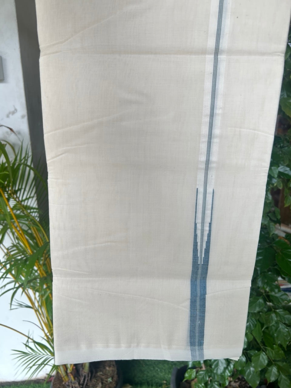 25% DISCOUNT!! KaithariKada HANDLOOM MILPAAV Balaramapuram - 100% PURE Cotton OFF White Double - (Unbleached) Mundu/Dothi - 100x100 - 0.75 Inch Peacock blue striped chutty - 8KK5177RAM
