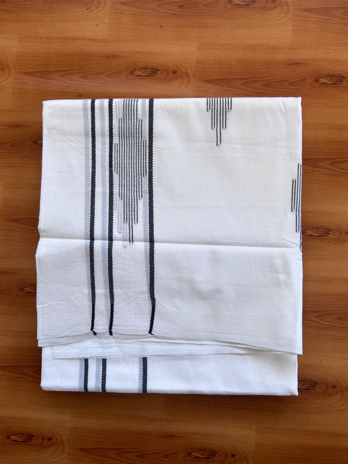 Pure White Double Mundu/Dothi - 20% Discount ! Kaitharikada Balaramapuram 100% Cotton - 100x80 - Navy Blue Stripes Jacquard Design Kara 3.80 mtr (8 muzham) - 10 KK5516 THI