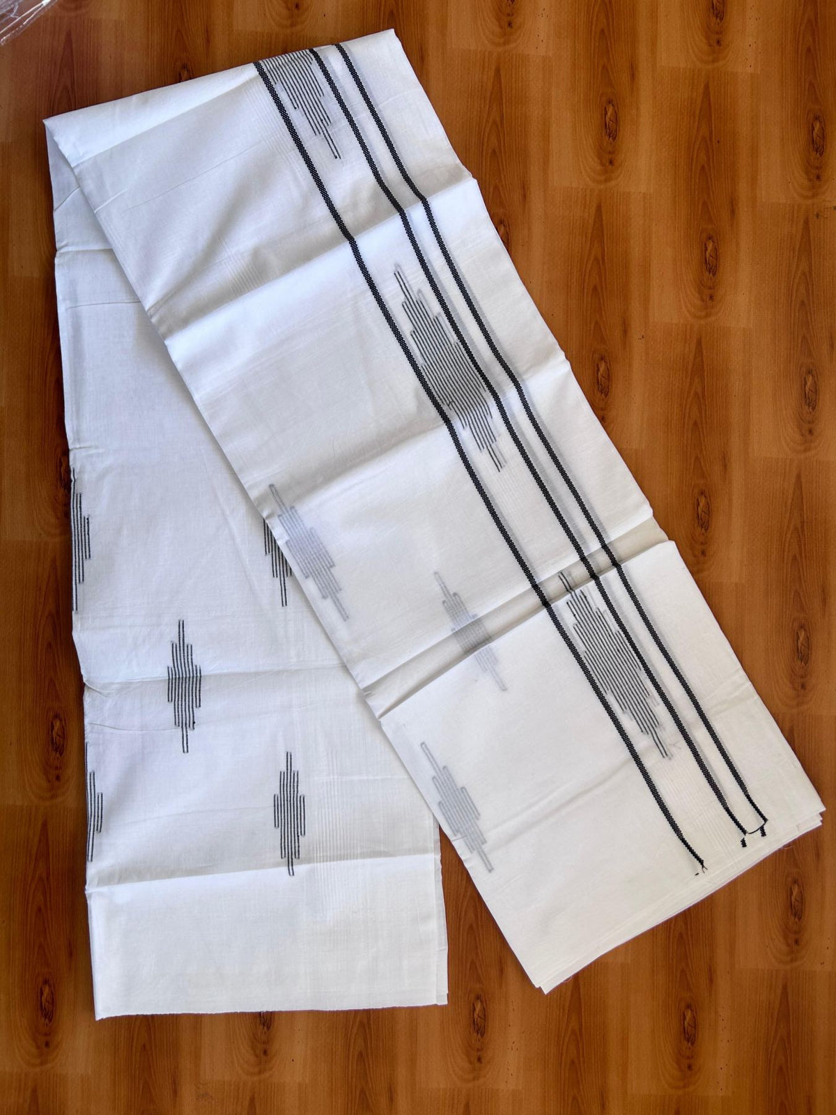 Pure White Double Mundu/Dothi - 20% Discount ! Kaitharikada Balaramapuram 100% Cotton - 100x80 - Navy Blue Stripes Jacquard Design Kara 3.80 mtr (8 muzham) - 10 KK5516 THI