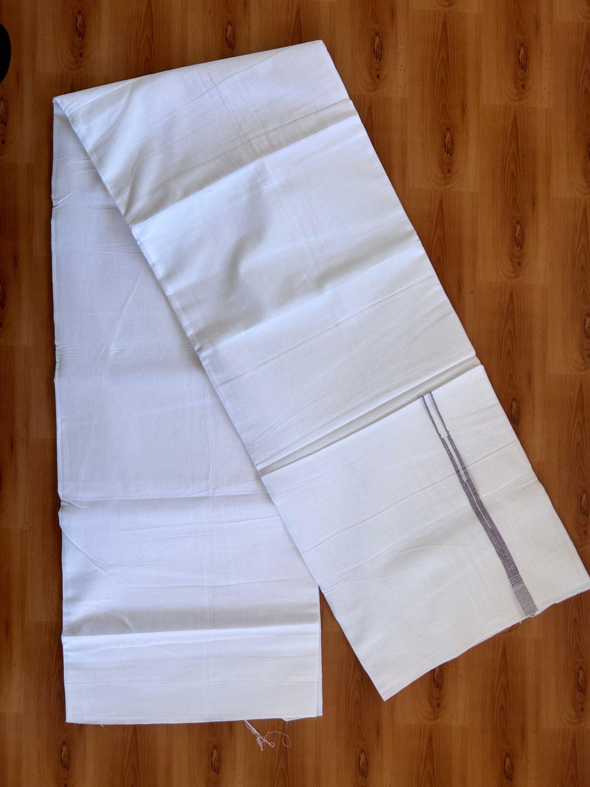 Double Pure White Mundu/Dhoti - 20% Discount !! KaithariKada Balaramapuram 100% Cotton - 100x80 - 0.5 inch Wine Purple Striped Chutty Kara 3.75 mtr (8 muzham) - 5 KK5515 CKS