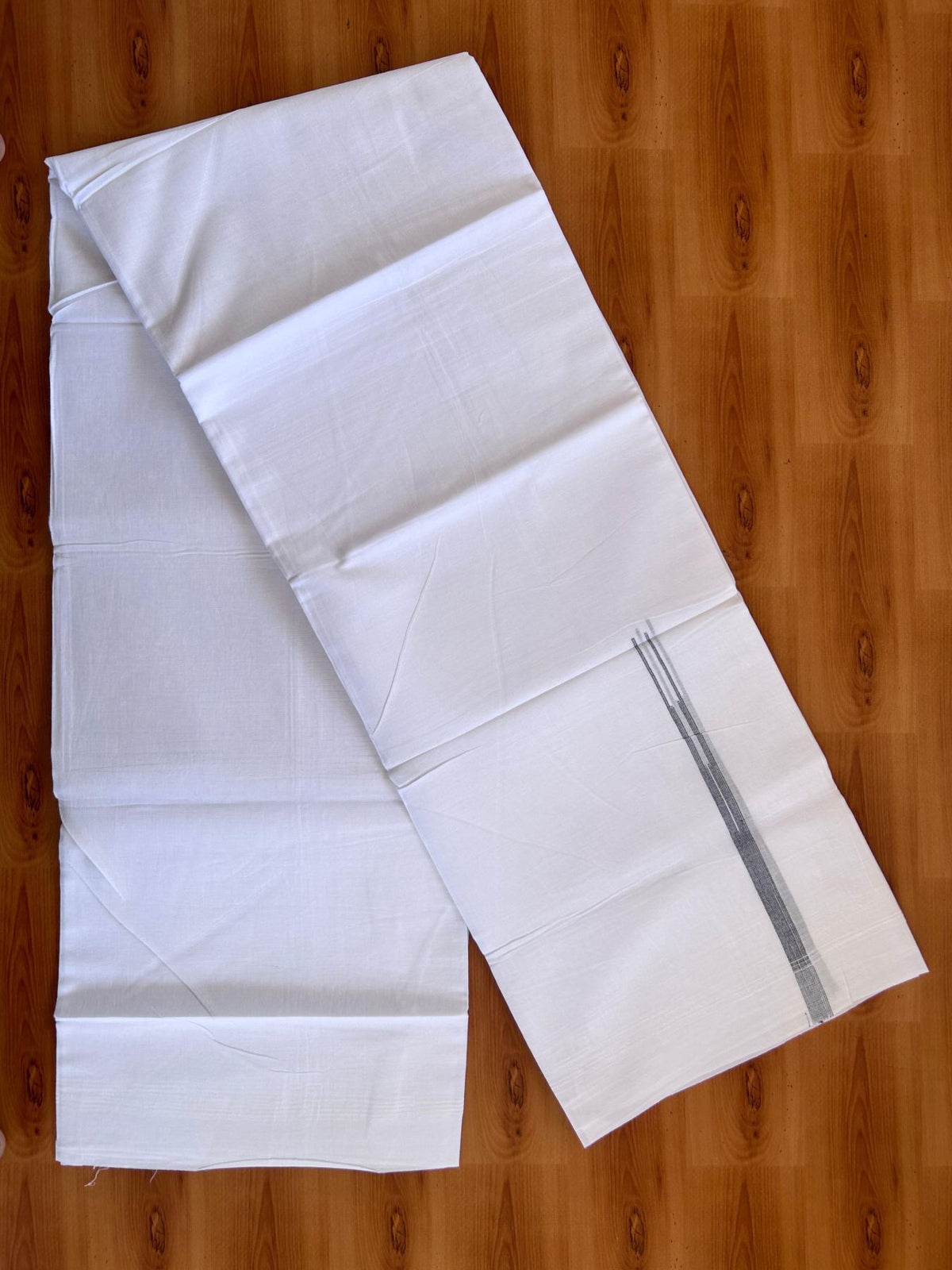 Double Pure White Mundu/Dhoti - 20% Discount !! KaithariKada Balaramapuram 100% Cotton - 100x80 - 0.5 inch Navy Blue Striped Chutty Kara 3.75 mtr (8 muzham) - 9 KK5515 CKS