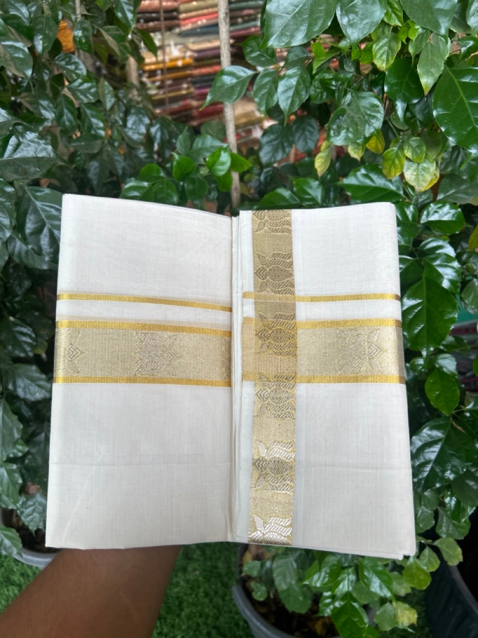 25% Discount ! Kaitharikada Handloom Unakkupaav Balaramapuram - 100% Pure Cotton Off White - (Unbleached) Double Mundu/Dhoti - 100x80 - 1.75 inch Gold & Silver Kasav Lotus Jacquard Design Kara 4 mtr (8.5 Muzham) - 21 KK5301 ABH