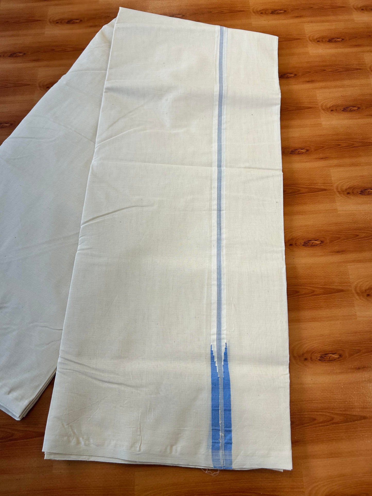 Double Off white Mundu/Dhoti - 20% Discount! KaithariKada - 100% Cotton 100x100 - 0.75 inch Puliyilakkara Light Blue Chutty Kara 4 mtr (8.5 muzham) - 14 KK5450 ASH