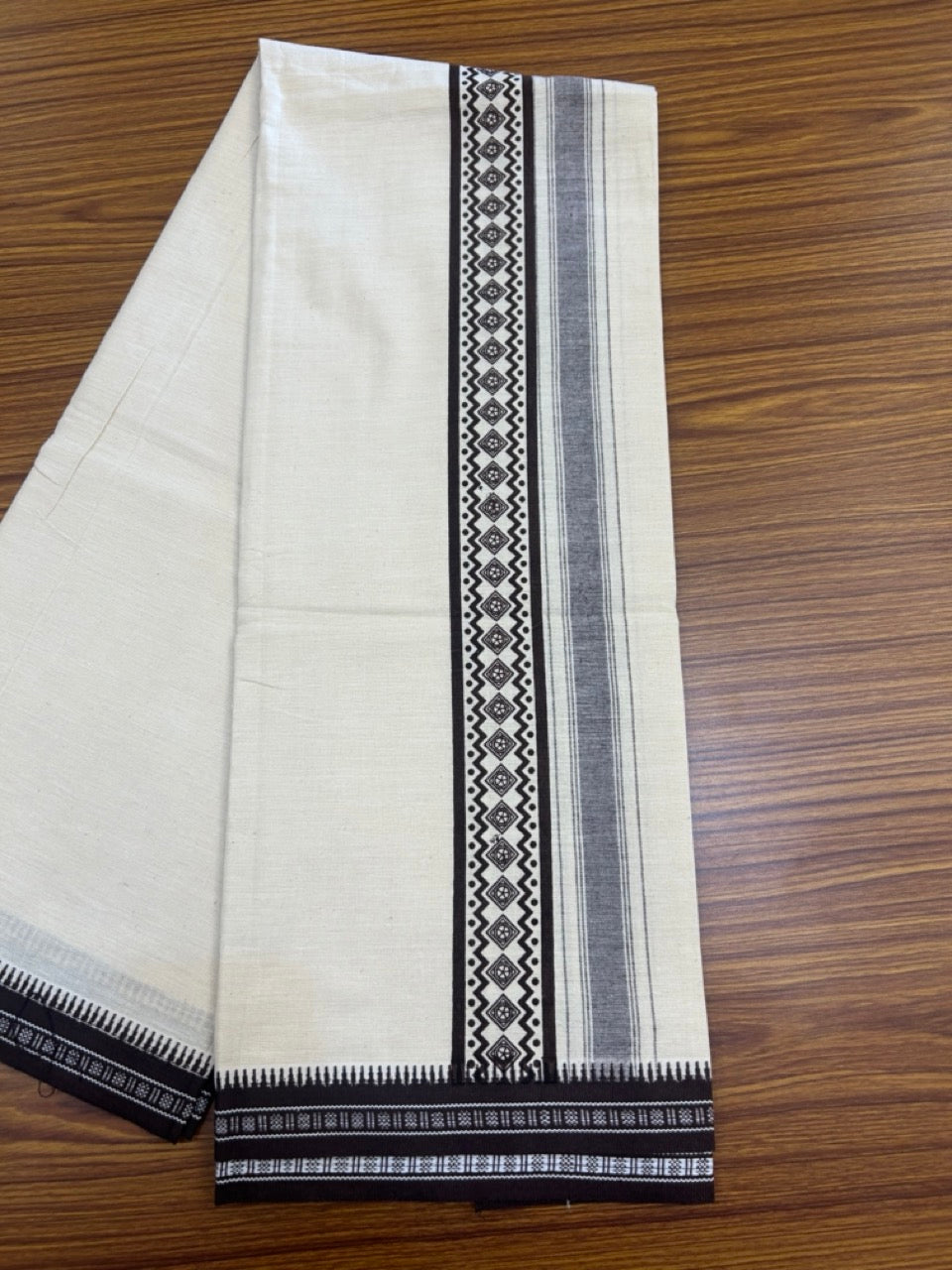 12% Discount !! Kaitharikada Pure Cotton Single OFF WHITE - (Unbleached) Kaily / Lungi - 3.25 inch Dark Brown Striped Printed kara Kuppadam Border with OFF WHITE colour body (2 meter / 4 muzham)- 26KK8019AS