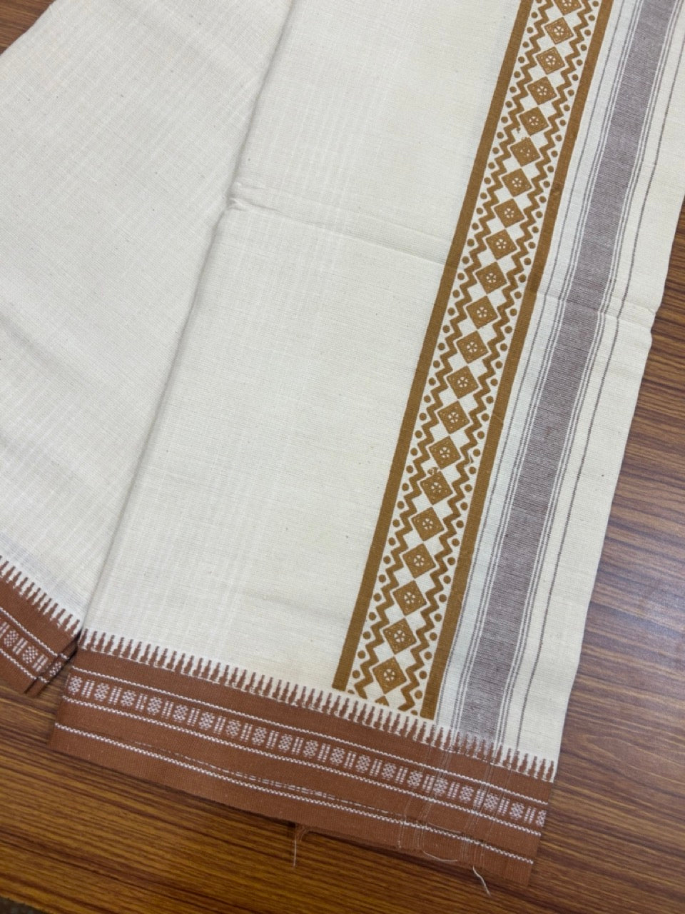 12% Discount !! Kaitharikada Pure Cotton Single OFF WHITE - (Unbleached) Kaily / Lungi - 3.25 inch Brown Striped Printed kara Kuppadam Border with OFF WHITE colour body (2 meter / 4 muzham)- 22KK8019AS