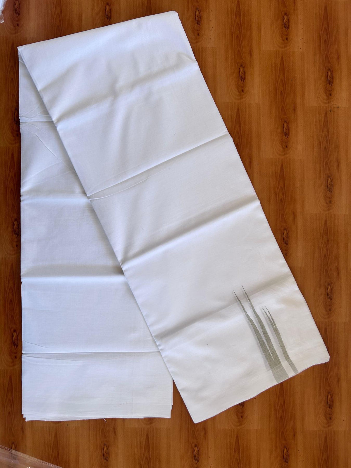Double Pure White Mundu/Dhoti - 20% Discount !! KaithariKada Balaramapuram 100% Cotton - 100x80 - 0.75 inch Olive Green Striped Double Chutty Kara 3.90 mtr (8 muzham) - 17 KK5515 CKS