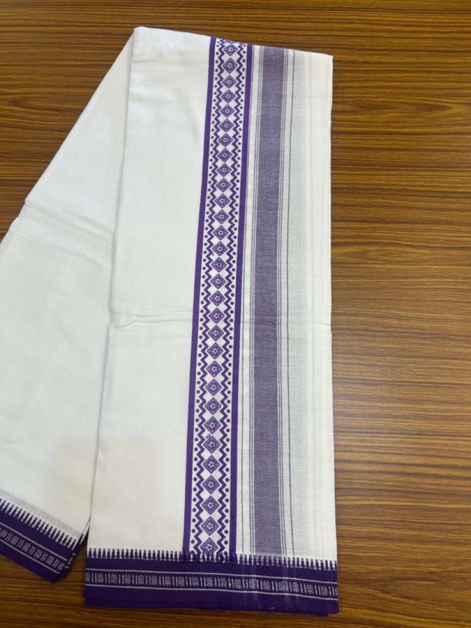 18% Discount!!! Kaitharikada Pure Cotton - Single Kaily / Lungi -3.5 inch  Violet Striped Kuppadam kara with White colour body (2 meter / 4 muzham) - 29KK8019AS
