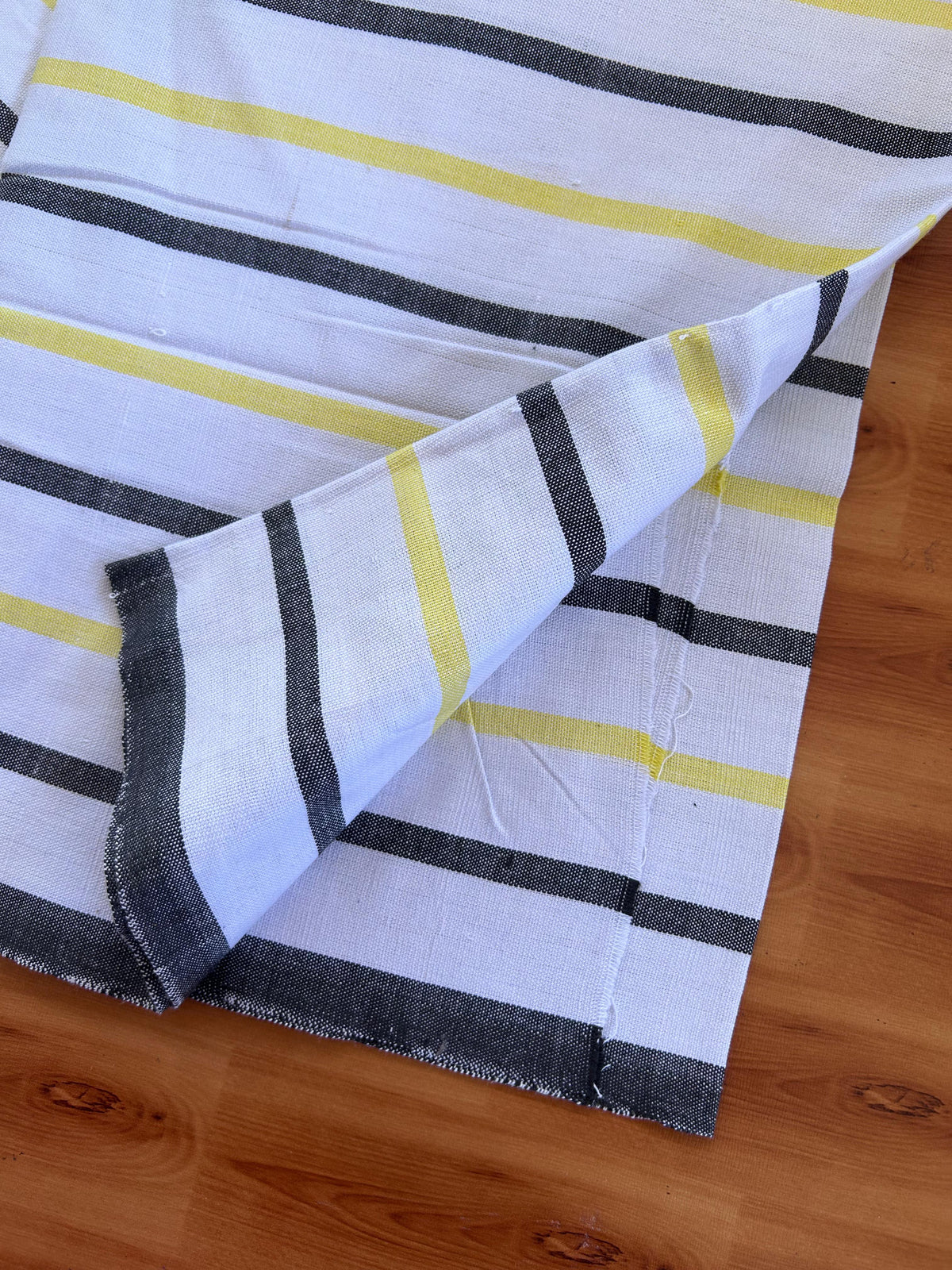 Handloom Bedsheet -  Pure Cotton - 10% Discount !! Kaitharikada - Black Yellow & White Striped Body - 3 KK10000 KAL