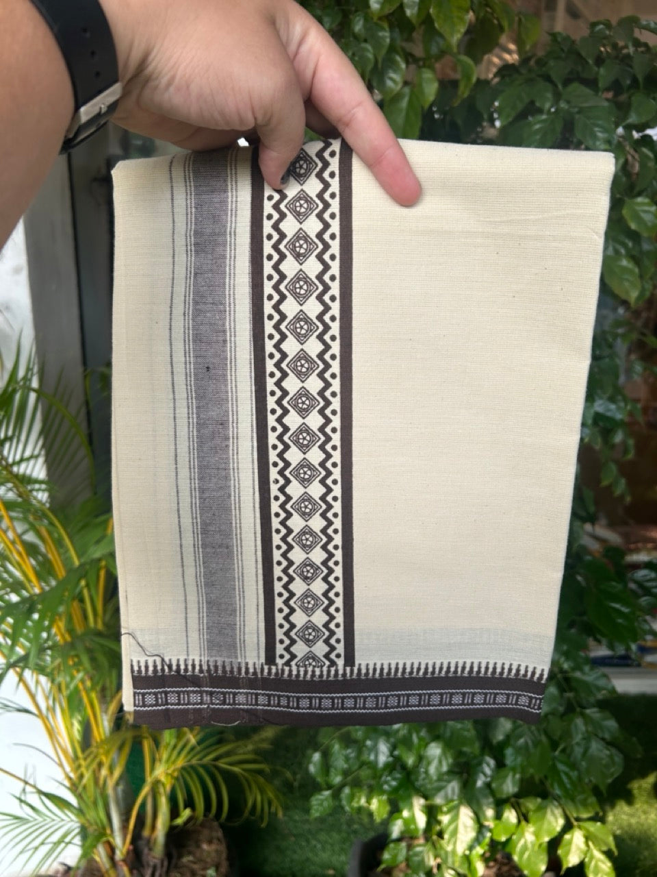 12% Discount !! Kaitharikada Pure Cotton Single OFF WHITE - (Unbleached) Kaily / Lungi - 3.25 inch Dark Brown Striped Printed kara Kuppadam Border with OFF WHITE colour body (2 meter / 4 muzham)- 26KK8019AS