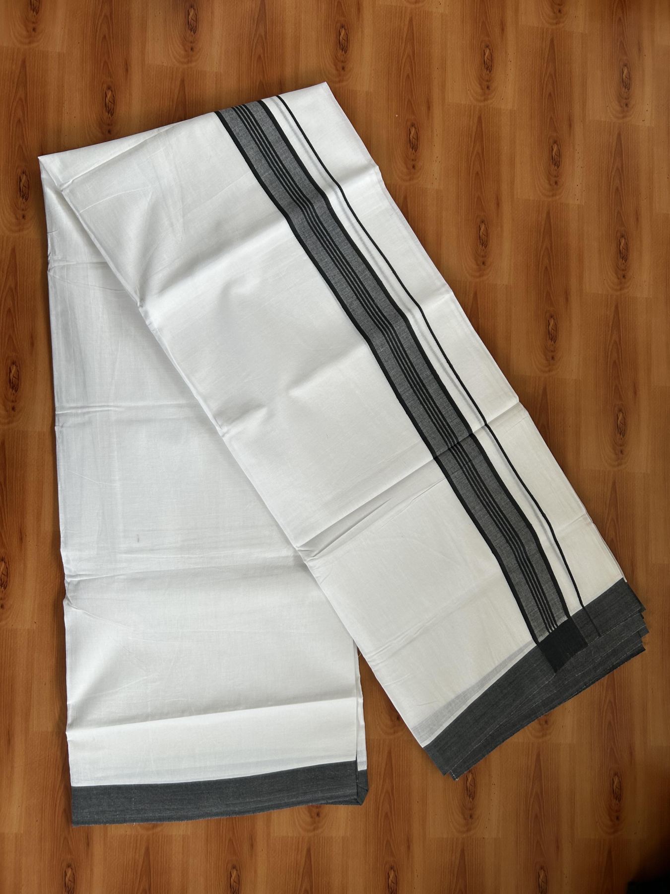 Double Pure white Mundu / Dhothi - 20% Discount ! KaithariKada Balaramapuram - 100% Pure Cotton 100x80 - 1.5 inch Black Shaded striped Kara 4.5 Meters (10 Muzham) - 26 KK5391 THI