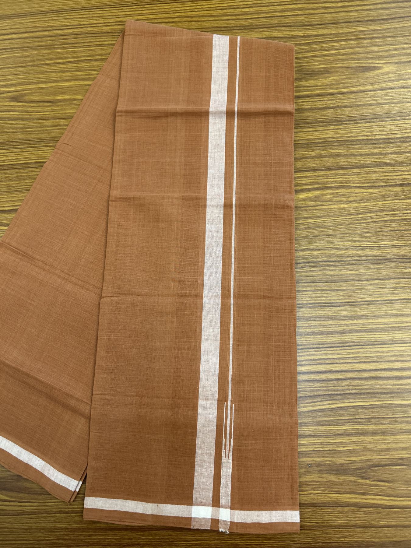 Kerala Handloom Single Hallmarked - 10% Discount !! KaithariKada 100% Pure Cotton - Mundu/Dhoti 2 cm Puliyilakkara White Shaded Chutty Kara with Kavi colour Body - (2 meter / 4 muzham) - 25 KK8048 ELA