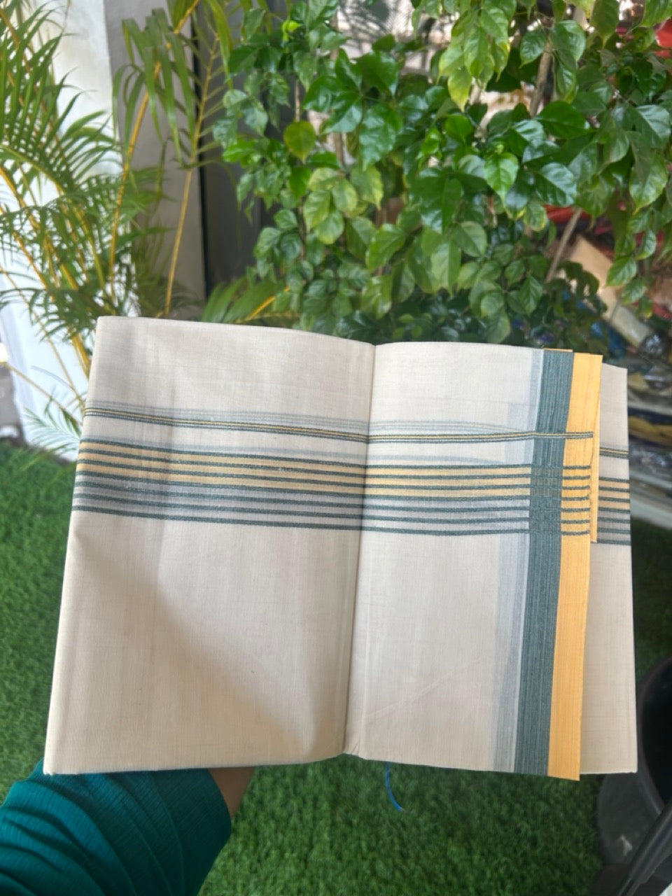 20% DISCOUNT ! KaithariKada Balaramapuram 100% Cotton Double off white (Unbleached) Mundu/Dhoti - 100X80 - 1.5 inch Silver kasavu & Yellow Green Stripes kara - 14KK5172PMC