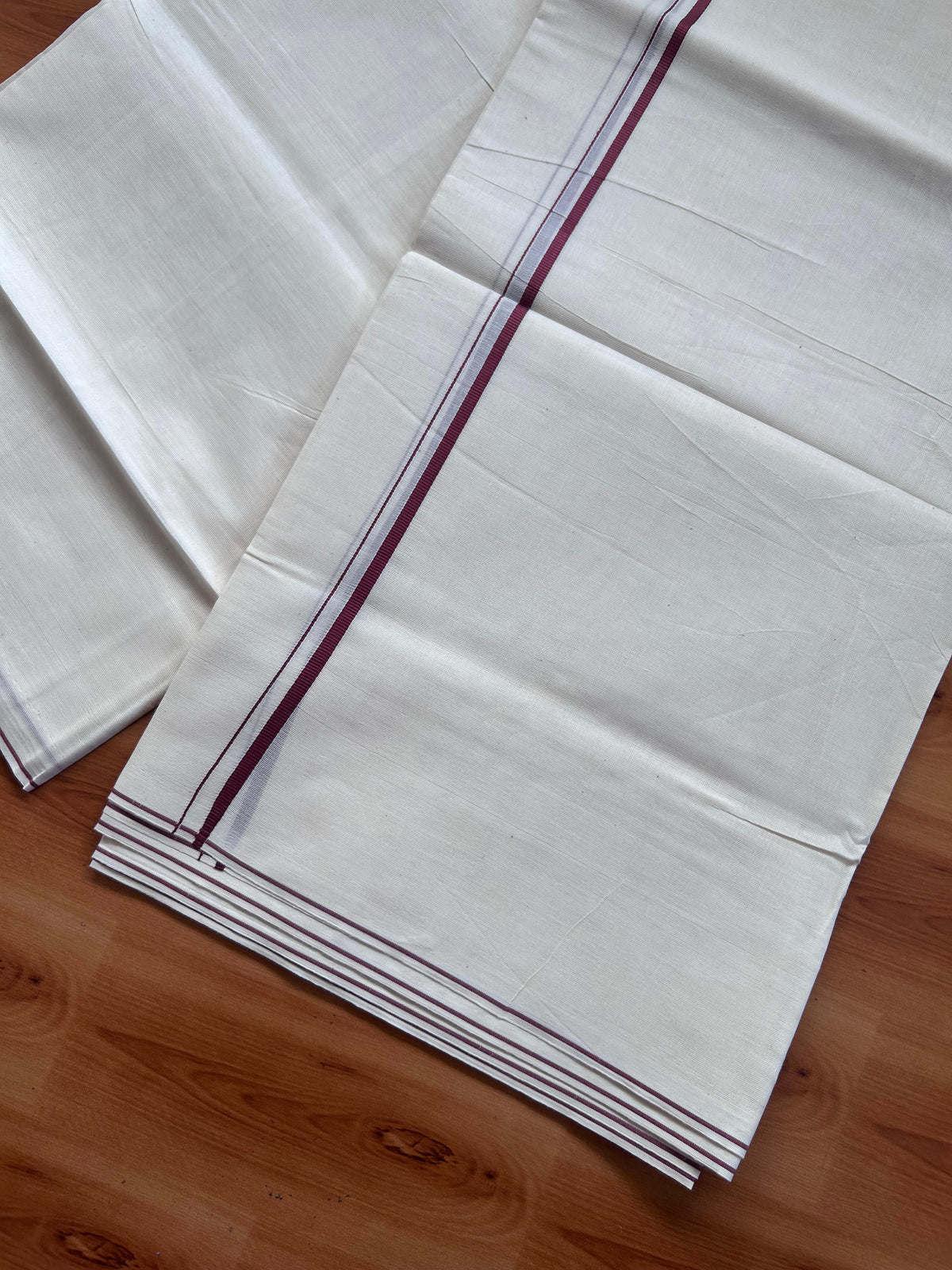 Double Off white Mundu/Dhoti - 20% Discount! KaithariKada - 100% Pure Cotton 100x80  - 0.3 cm Maroon Thin Kara 4.10 mtr (8.5 Muzham) - 4 KK5517 VIN