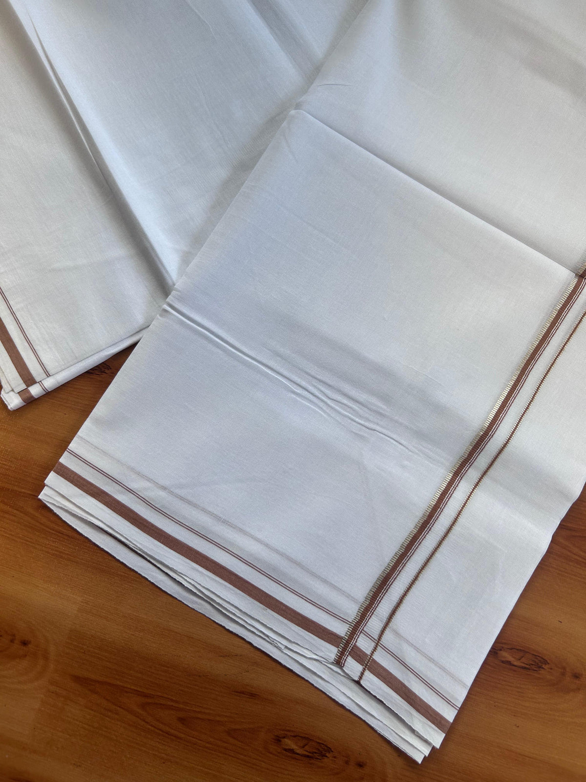 Pure white Double Mundu/Dhoti - 20% Discount! KaithariKada 100% Cotton - 100X80 - 0.5 cm Silver Kasav & Light Brown Kara - 3.90 mtr (8.5 muzham) - 1 KK5518 VAS