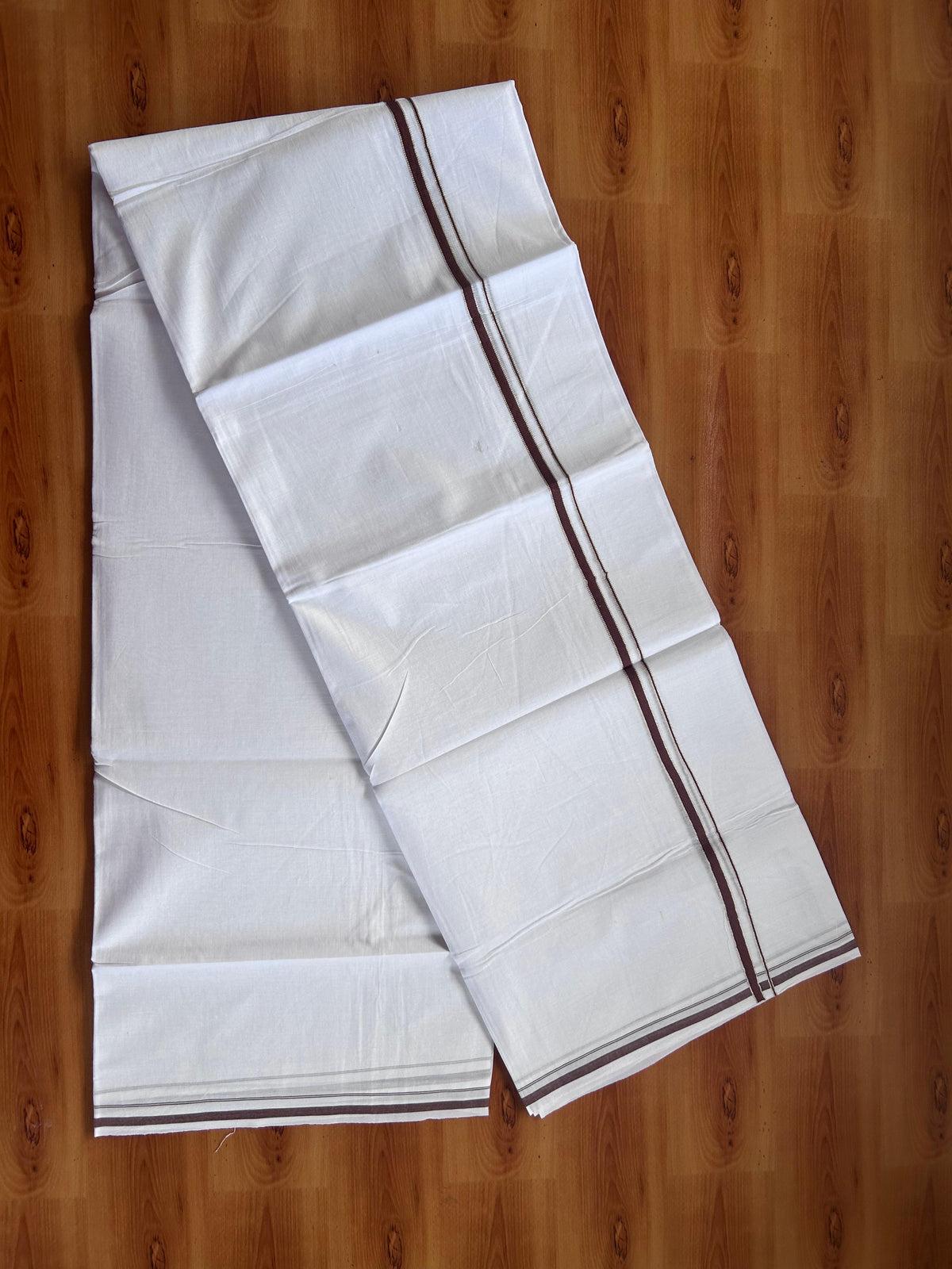 Pure white Double Mundu/Dhoti - 20% Discount! KaithariKada 100% Cotton - 100X80 - 0.5 cm Silver Kasav & Brown Kara - 3.90 mtr (8.5 muzham) - 6 KK5518 VAS