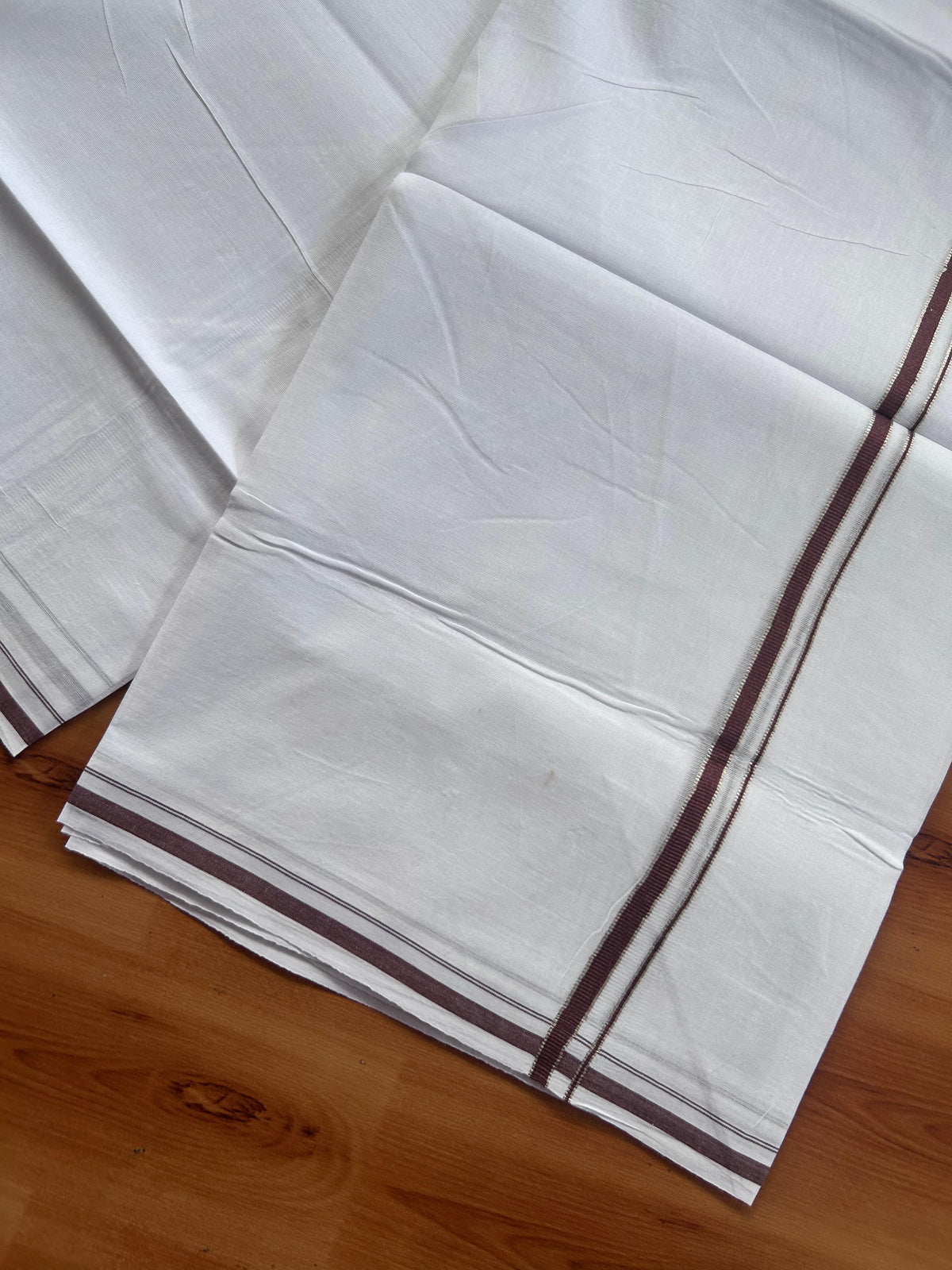 Pure white Double Mundu/Dhoti - 20% Discount! KaithariKada 100% Cotton - 100X80 - 0.5 cm Silver Kasav & Brown Kara - 3.90 mtr (8.5 muzham) - 6 KK5518 VAS
