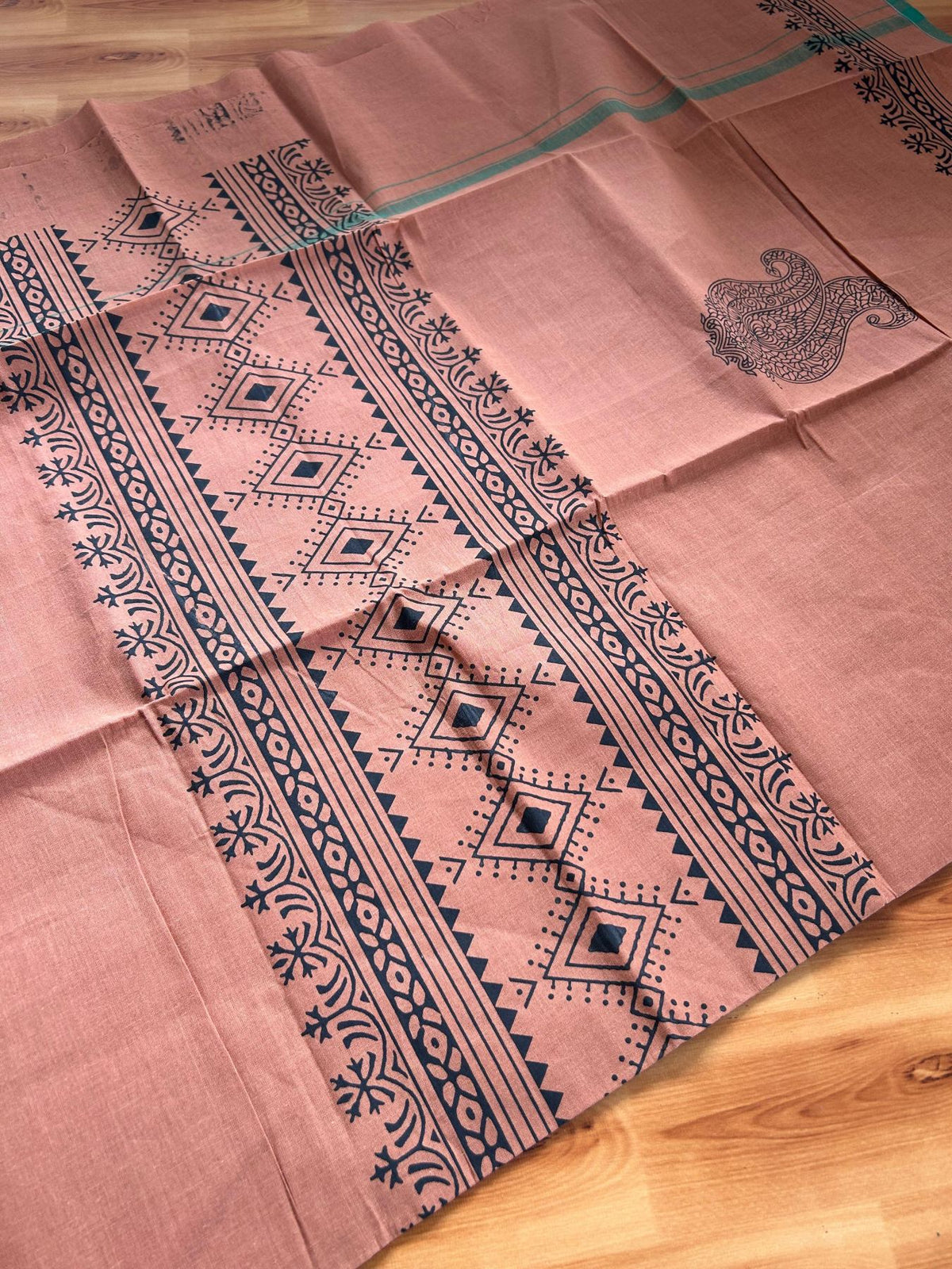 Single Kaily / Lungi - Pure Cotton - (40s) -  Green kara Black Printed design with Kavi colour body (2 meter / 4 muzham) - 5 KK8071 GAN