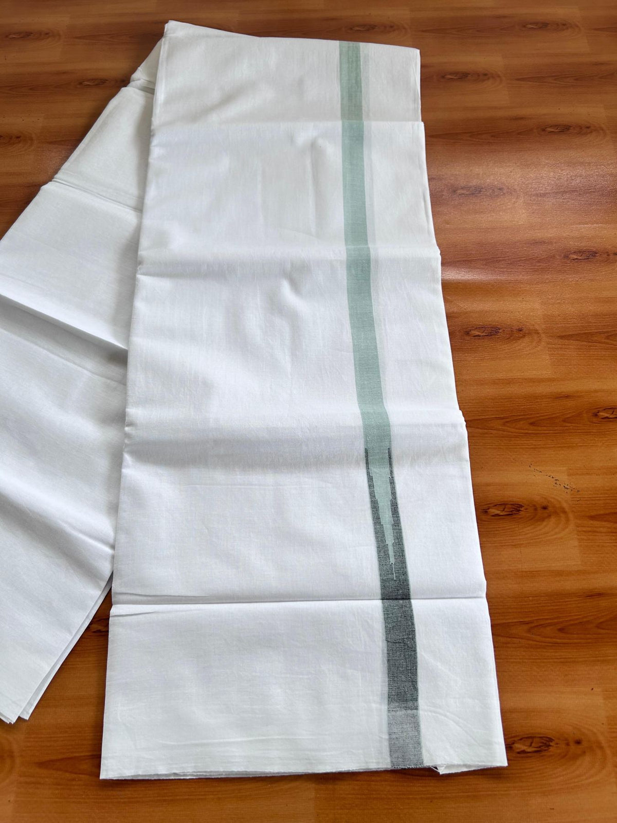 Double Pure White Mundu/Dhoti - 20% Discount !! KaithariKada Balaramapuram 100% Cotton - 100x80 - 0.75 inch Light Mint Green & Black Chutty Kara 3.90 mtr (8 muzham) - 15 KK5518 VAS
