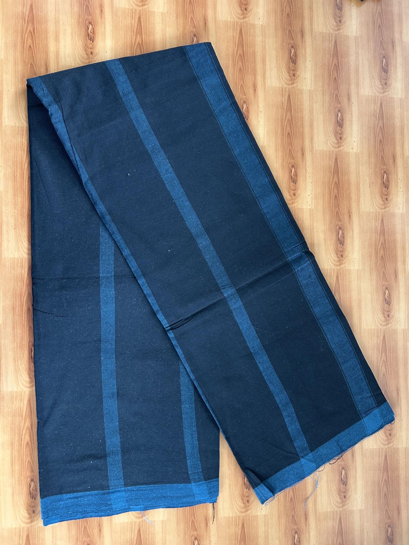 Kaitharikada - Single Kaily / Lungi - Mixed Cotton - 40s twisted - 1 inch  Peacock Blue kara with Black & Peacock Blue Striped colour body (2 meter / 4 muzham) - 9 KK8055 SAT