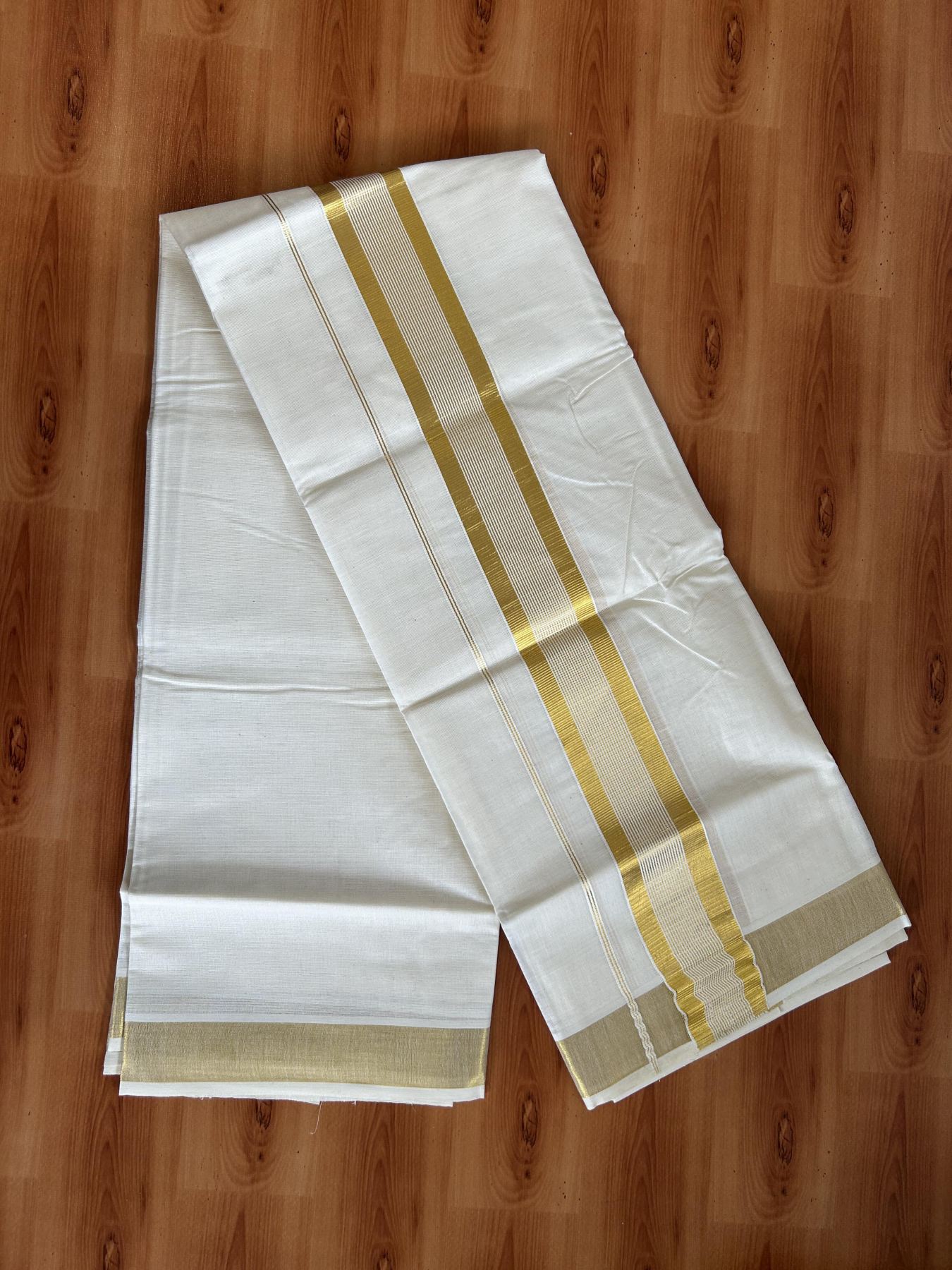 Neriyath Off White  (Unbleached) - 20% Discount!! KaithariKada Balaramapuram - 100% Pure Cotton - 70s - 1.75 Inch Gold Kasav Stripes Kara - 2.50 mtr -7 KK5399 VIN