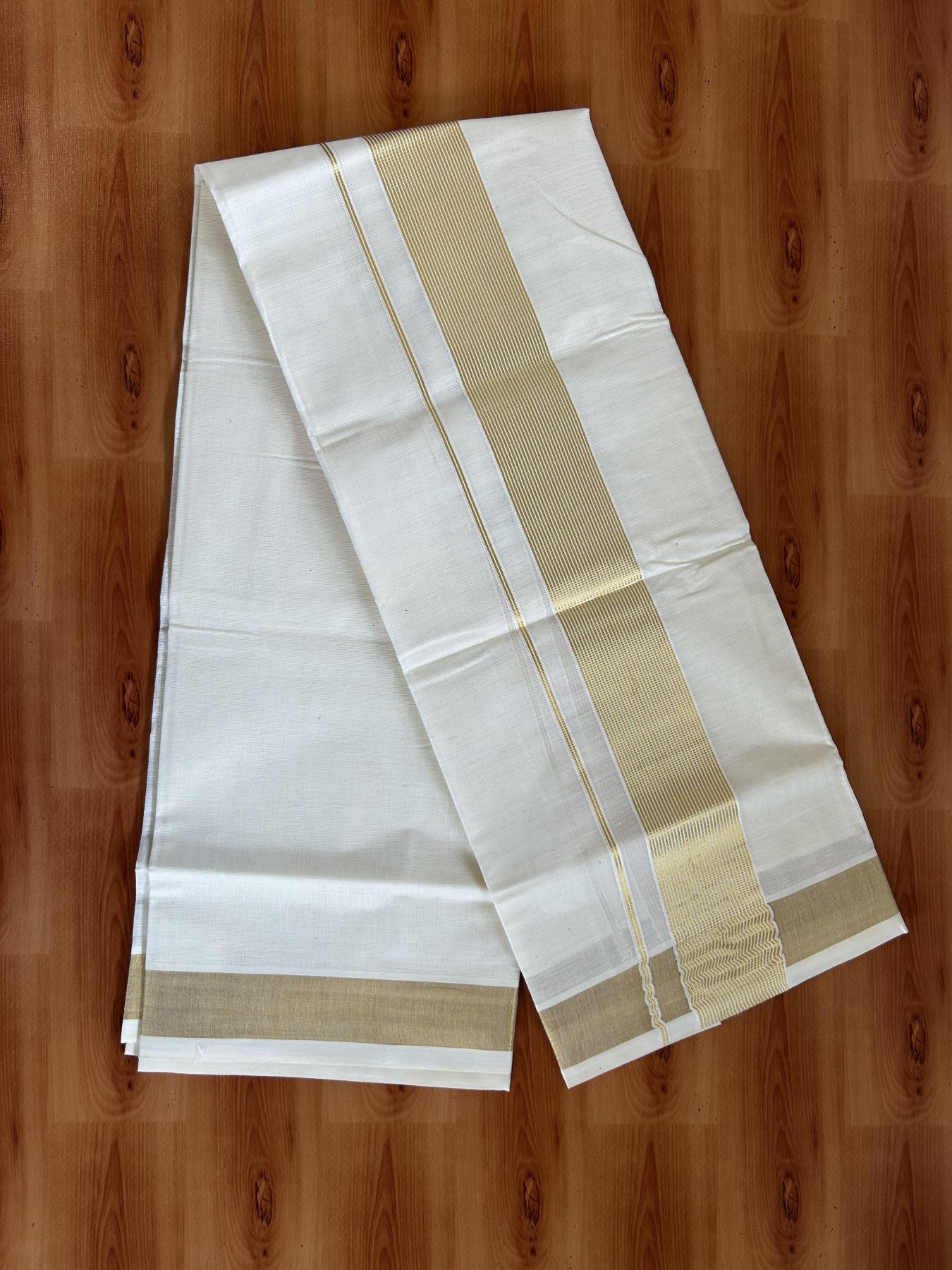 Neriyath Off White  (Unbleached) - 20% Discount!! KaithariKada Balaramapuram - 100% Pure Cotton - 70s - 1.75 Inch Gold Kasav Stripes Kara - 8 KK5399 VIN