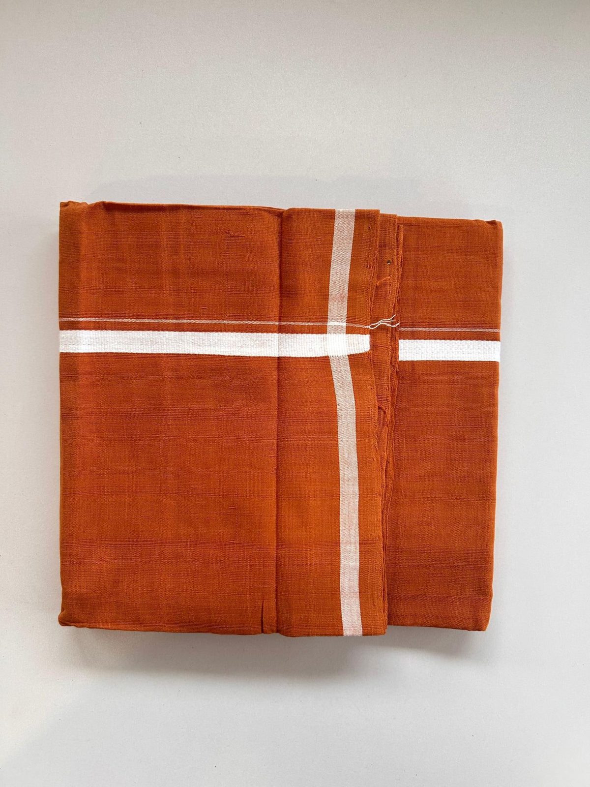 Kerala Handloom Single Kaily/Lungi - KaithariKada 100% Pure Cotton - 30s - 1 cm White Kara With Kavi Colour Body - (2 meter / 4 muzham) - 20 KK8081 ELA