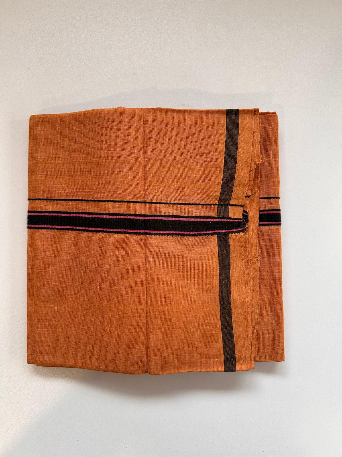 Kerala Handloom Single Kaily/Lungi - KaithariKada 100% Pure Cotton - 40s - 1.5 cm Black & Pink Kara With Kavi Colour Body - (2 meter / 4 muzham) - 10 KK8081 ELA