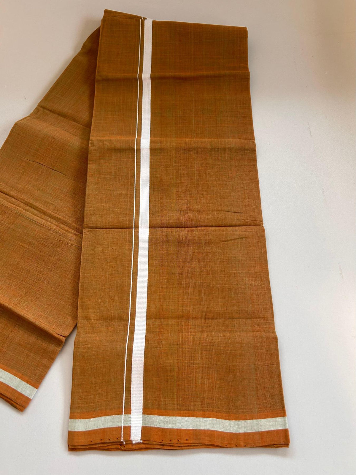 Kerala Handloom Single Kaily/Lungi - KaithariKada 100% Pure Cotton - 40s - 1 cm White Kara With Kavi Colour Body - (2 meter / 4 muzham) - 7 KK8081 ELA