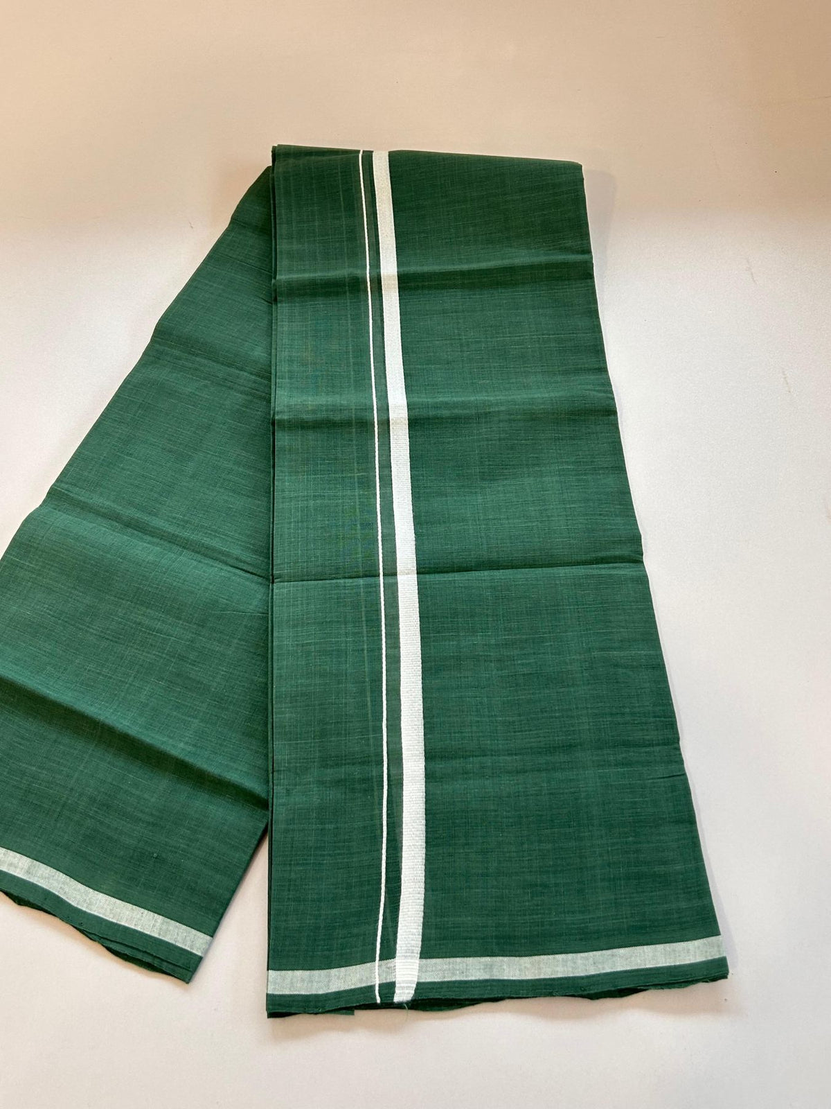 Kerala Handloom Single Kaily/Lungi - KaithariKada 100% Pure Cotton - 40s - 1 cm White Kara With Shaded Dark Green Colour Body - (2 meter / 4 muzham) - 3 KK8081 ELA