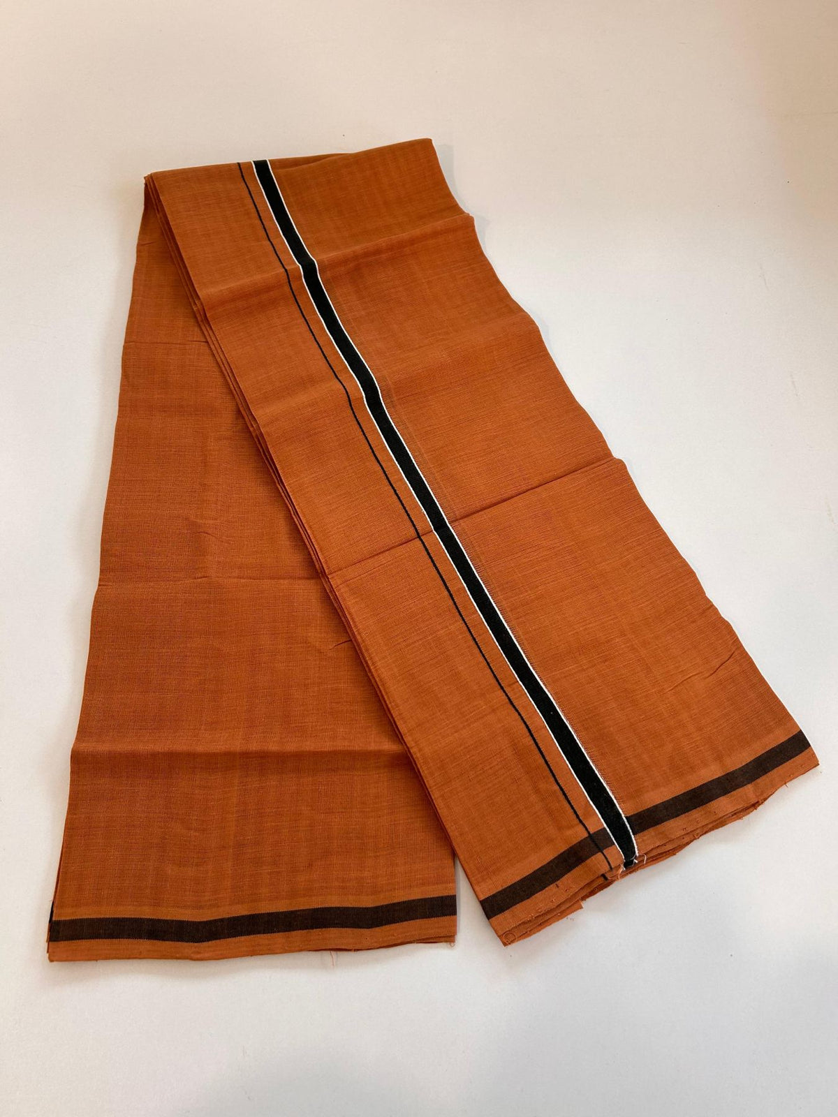 Kerala Handloom Single Kaily/Lungi - KaithariKada 100% Pure Cotton - 40s - 1.5 cm Black & White Kara With Kavi Colour Body - (2 meter / 4 muzham) - 13 KK8081 ELA