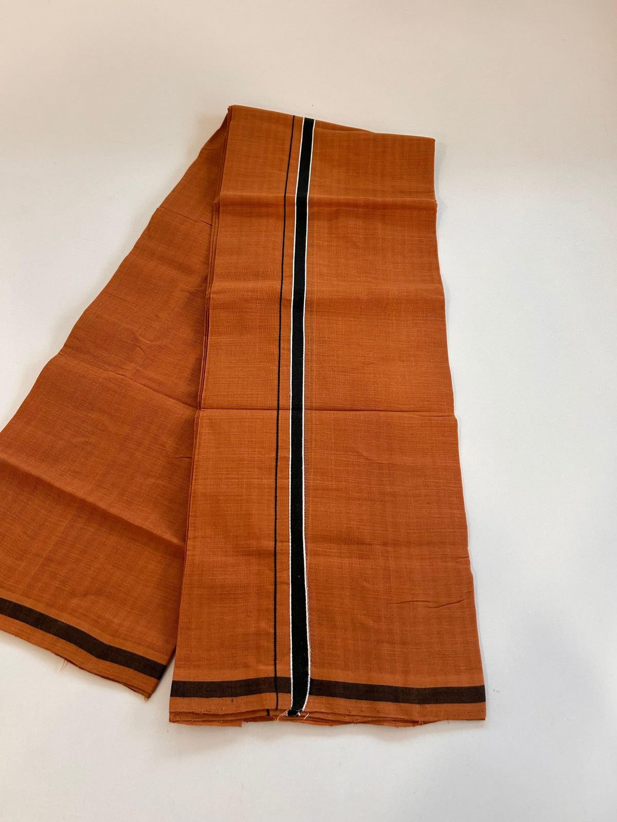Kerala Handloom Single Kaily/Lungi - KaithariKada 100% Pure Cotton - 40s - 1.5 cm Black & White Kara With Kavi Colour Body - (2 meter / 4 muzham) - 13 KK8081 ELA