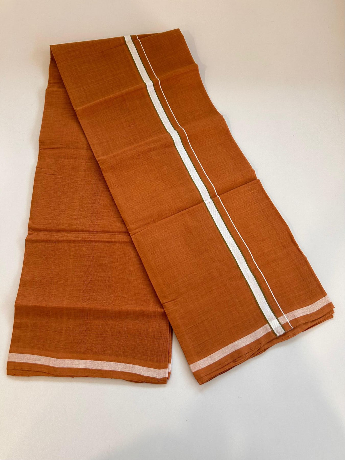 Kerala Handloom Single Kaily/Lungi - KaithariKada 100% Pure Cotton - 40s - 1 cm White & Olive Green Kara With Kavi Colour Body - (2 meter / 4 muzham) - 15 KK8081 ELA