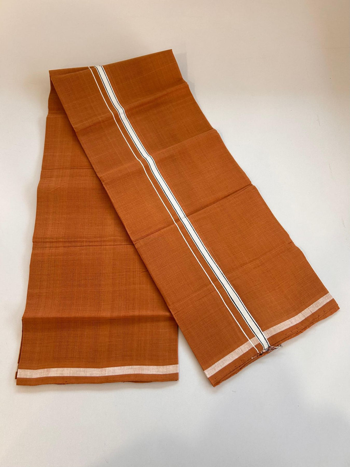 Kerala Handloom Single Kaily/Lungi - KaithariKada 100% Pure Cotton - 40s - 1 cm White & Black Kara With Kavi Colour Body - (2 meter / 4 muzham) - 16 KK8081 ELA