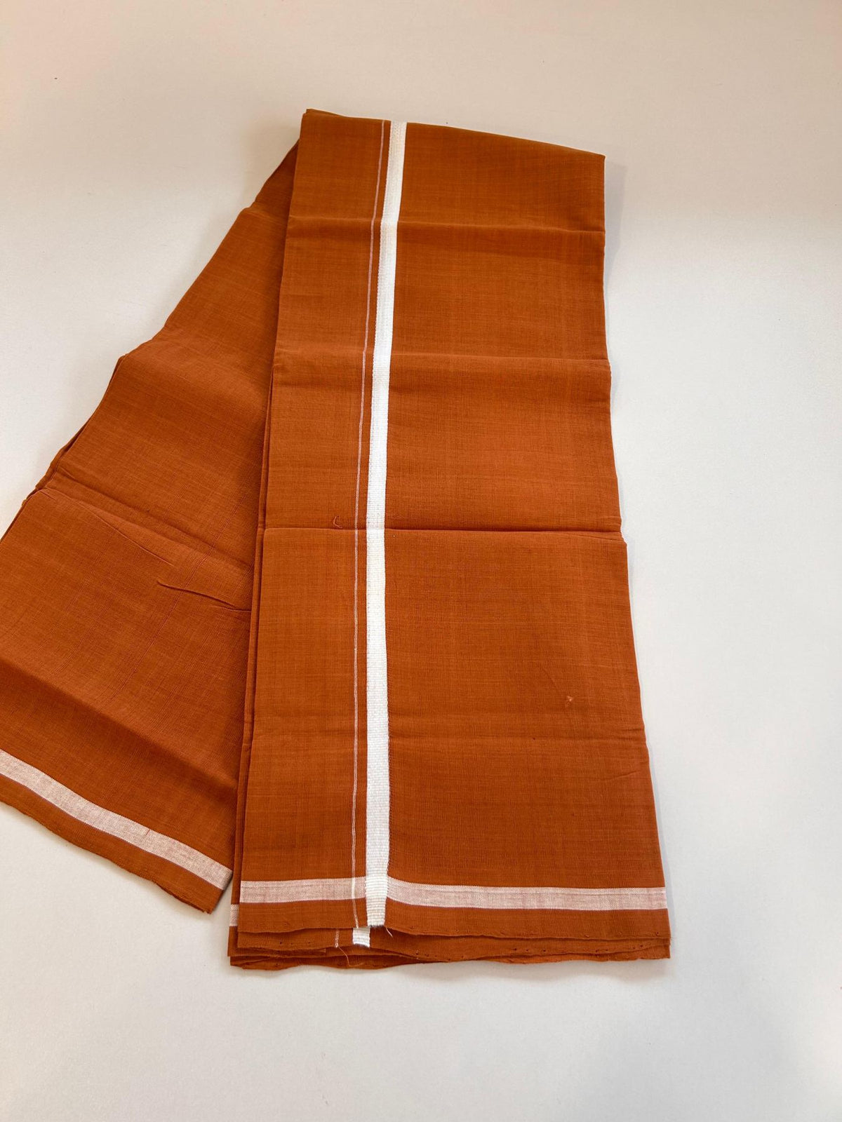 Kerala Handloom Single Kaily/Lungi - KaithariKada 100% Pure Cotton - 30s - 1 cm White Kara With Kavi Colour Body - (2 meter / 4 muzham) - 20 KK8081 ELA