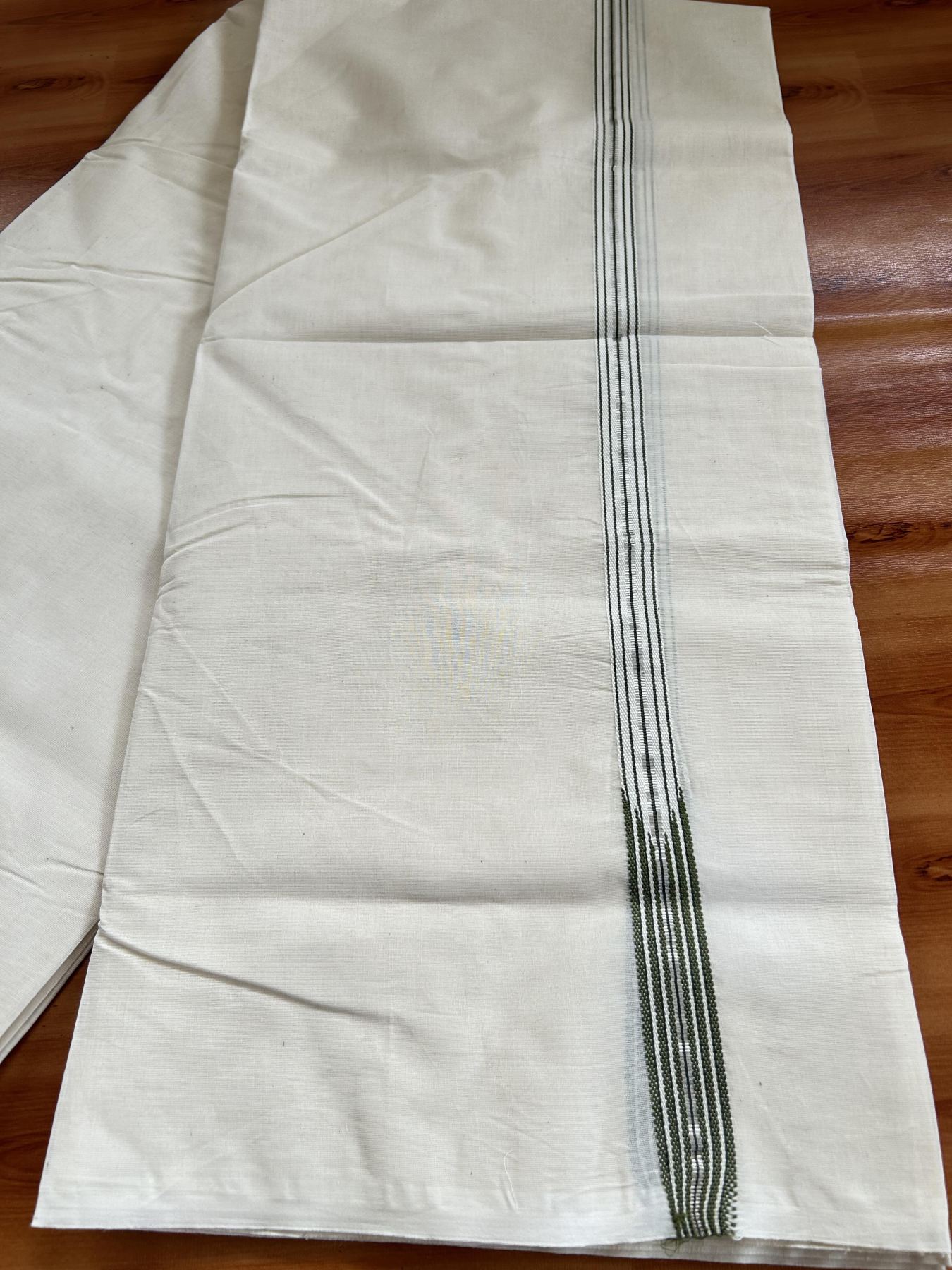 Double Off White (Unbleached) Mundu/Dhoti - 20% Discount !! KaithariKada Balaramapuram - 100% Cotton - 100X100 - 6 line 0.75 inch Silver Kasav & Olive Green Stripes chutty  (4.50 meter / 9.64 muzham) - 28 KK5392 ASH