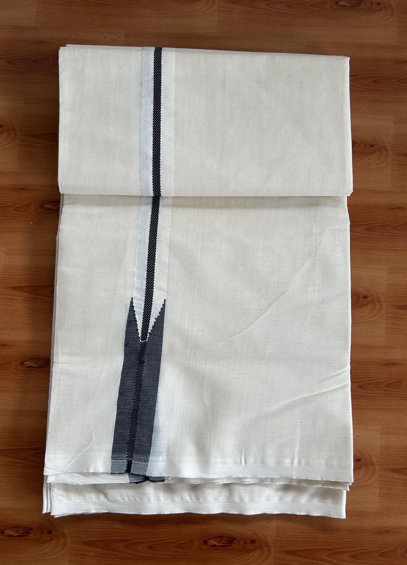 Double Off white Mundu/Dhoti-20% Discount! KaithariKada Balaramapuram 100% Cotton  100x100 - 0.5 cm Puliyilakkara Black Design Chutty Kara - 4 mtr (8.5 muzham) - 43 KK5392 ASH