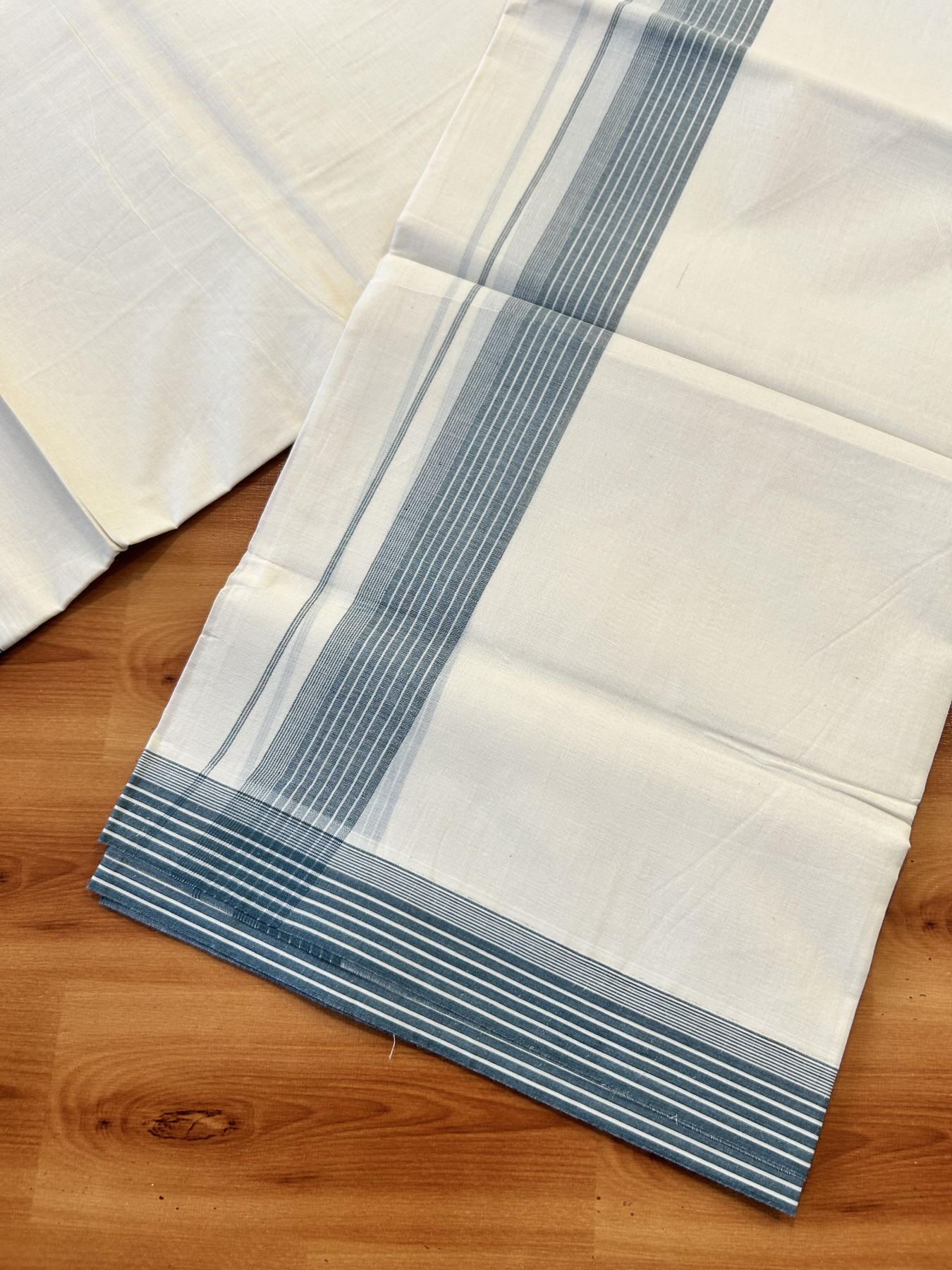 Double Off White (Unbleached) Mundu/Dhoti - 20% Discount! KaithariKada 100% Cotton - 100X80 - 1.5 inch Peacock Green Stripes Kara 4 mtr (8.5 Muzham) - 32 KK5451 THI