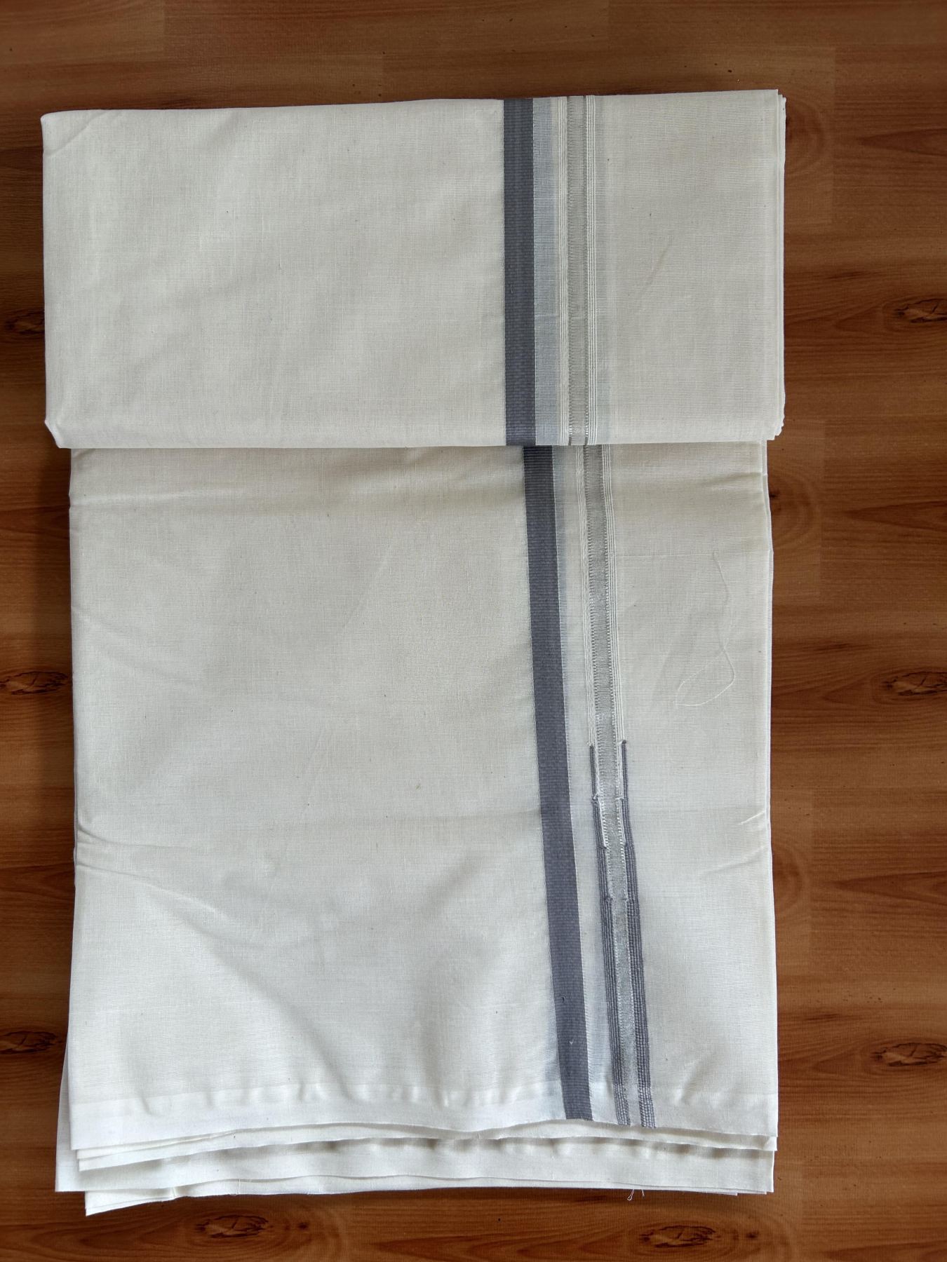 Double Off White Double (Unbleached) Mundu/Dhoti- 20% Discount! KaithariKada Balaramapuram 100% Cotton -100x100 - 1 cm Puliyilakkara Silver Kasav & Grey Chutty Kara -  36 KK5392 ASH