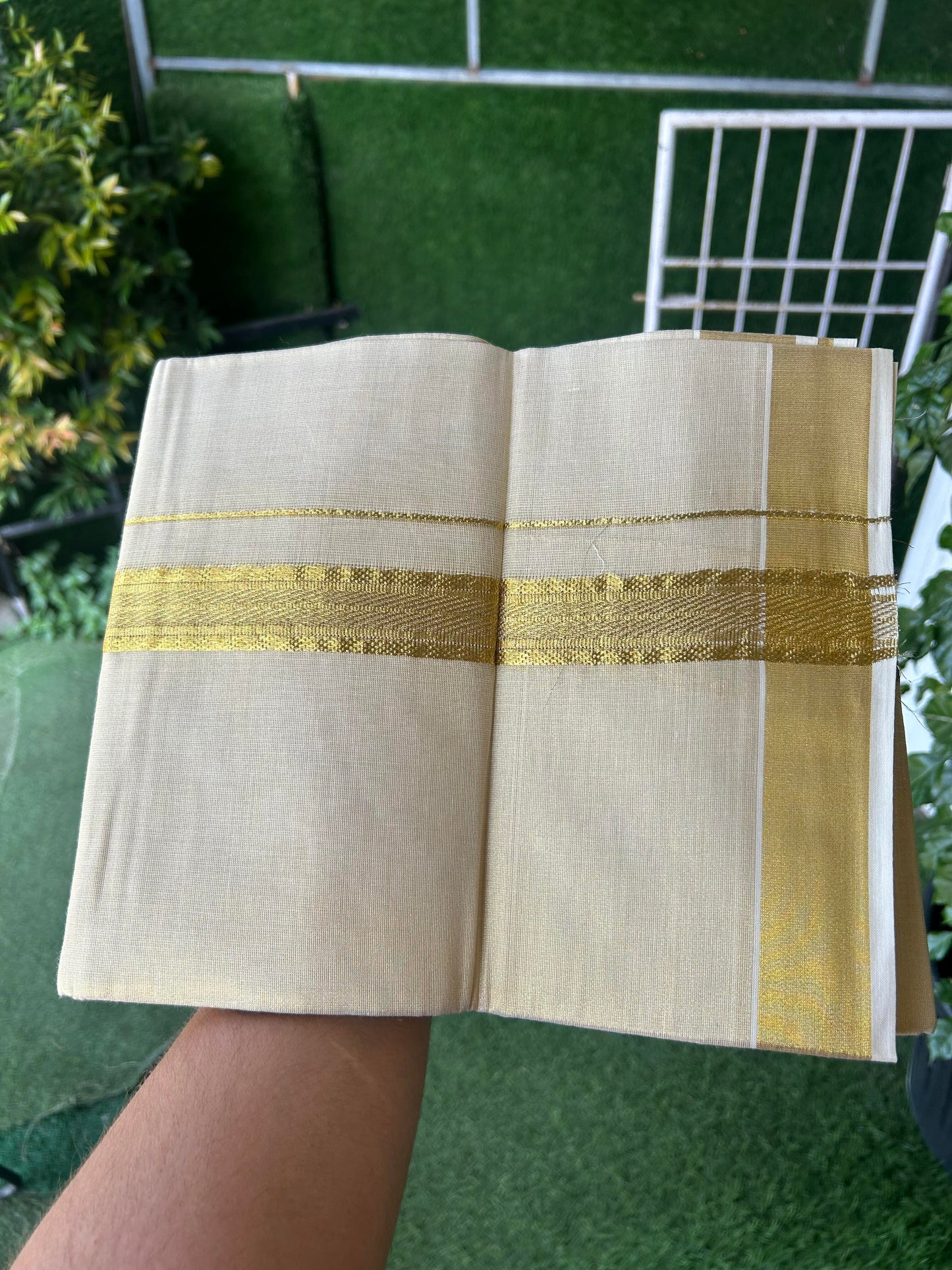 20% Discount! Kaitharikada Balaramapuram Mixed Cotton - Gold Kasav Tissue Material Double Dhoti/Mund - (60s) - 1.25 inch Gold Kasav Design kara 4 mtr (8.5 muzham) - 31 KK5362 GAN